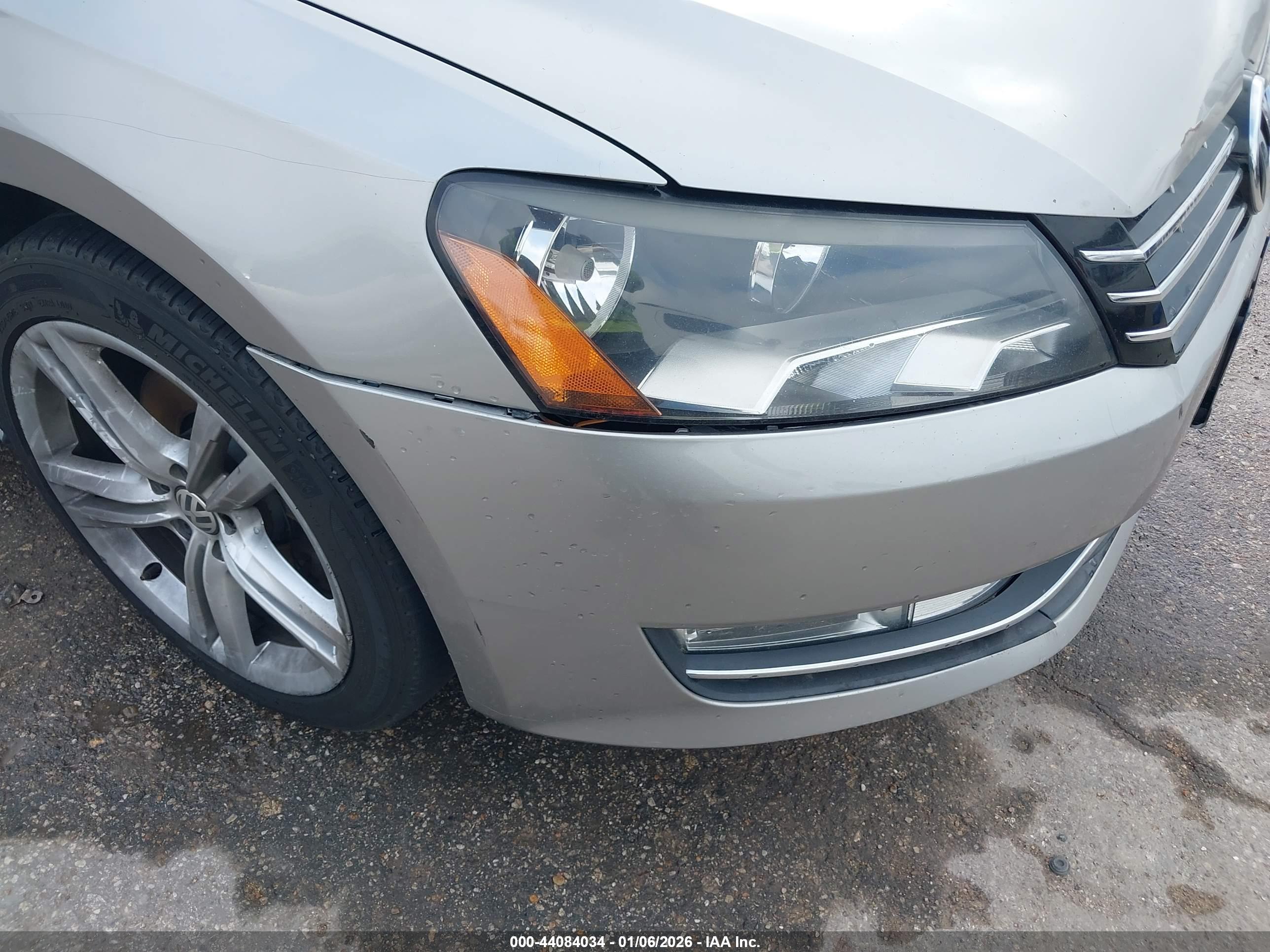 VOLKSWAGEN PASSAT image 6