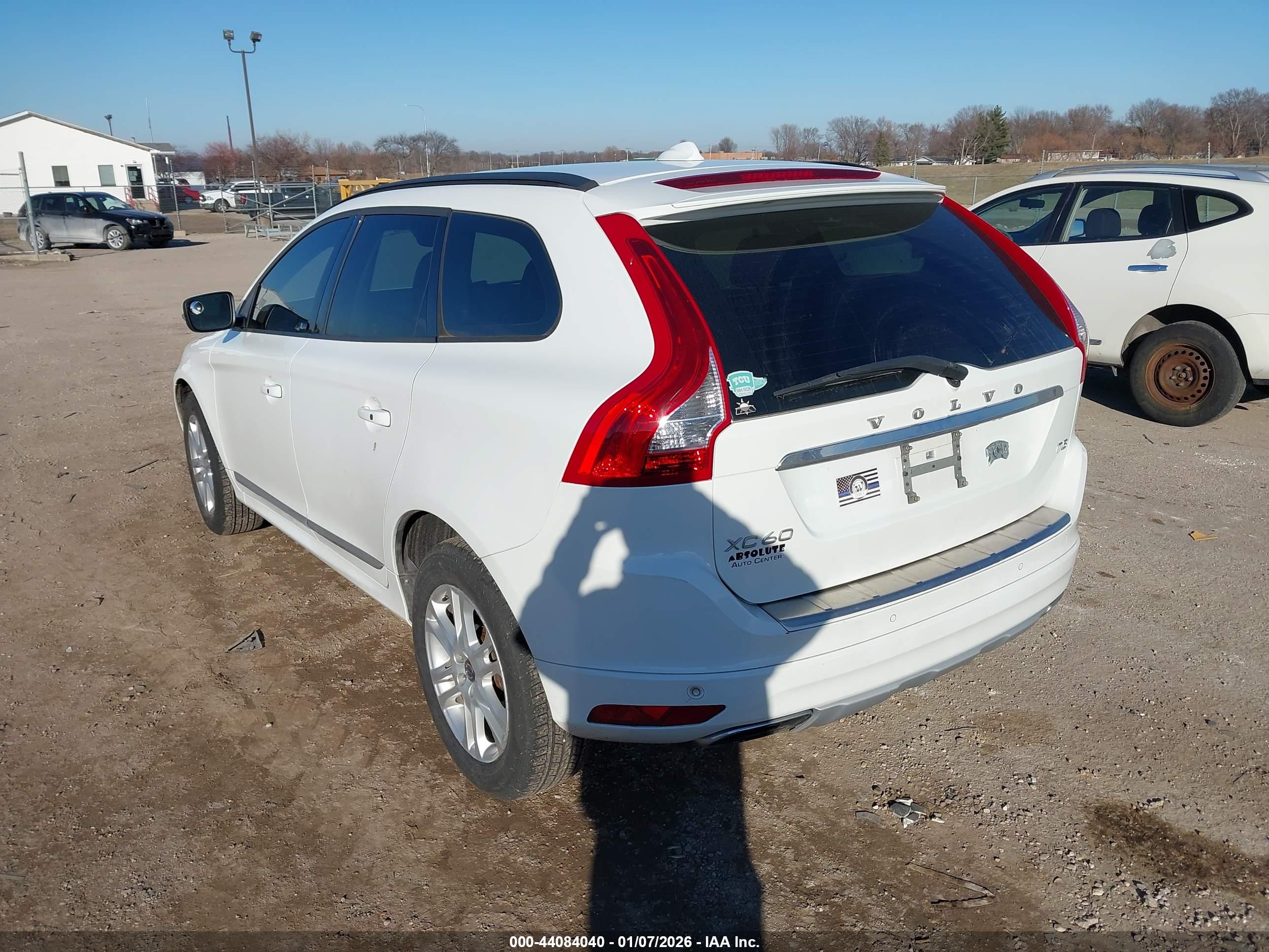 VOLVO XC60 image 3