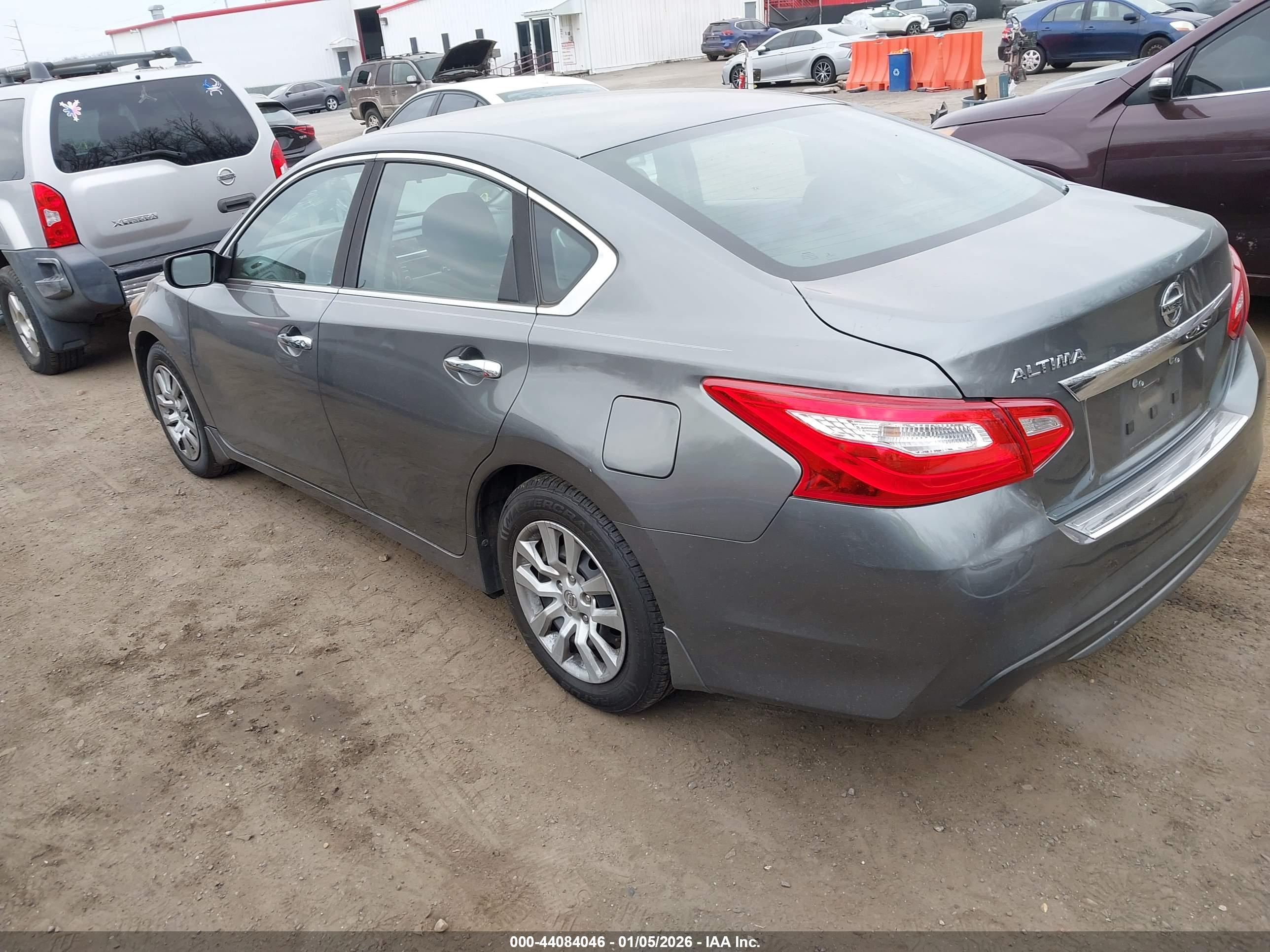 NISSAN ALTIMA image 3