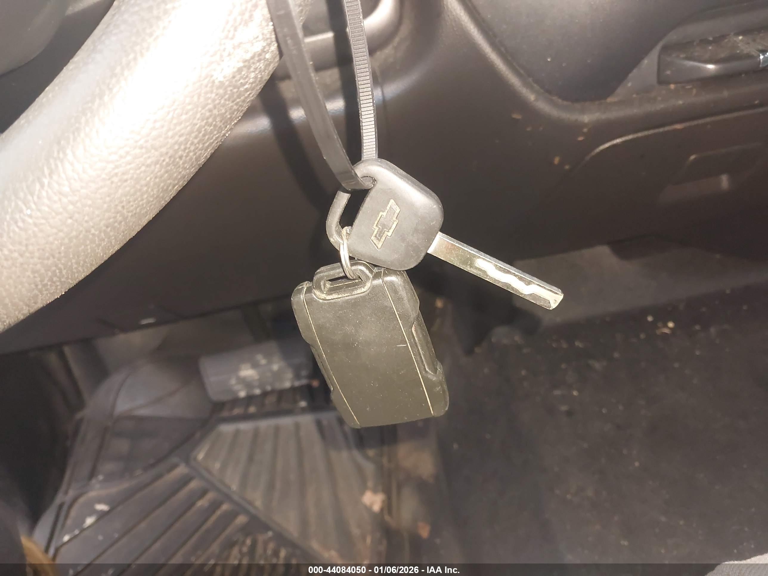 CHEVROLET SILVERADO image 11