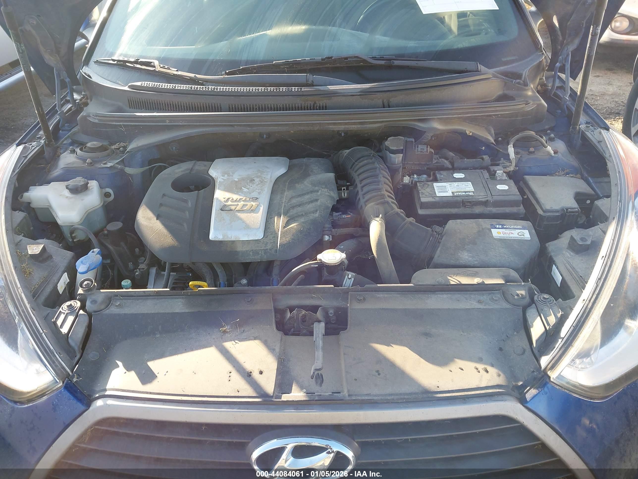 HYUNDAI VELOSTER image 10