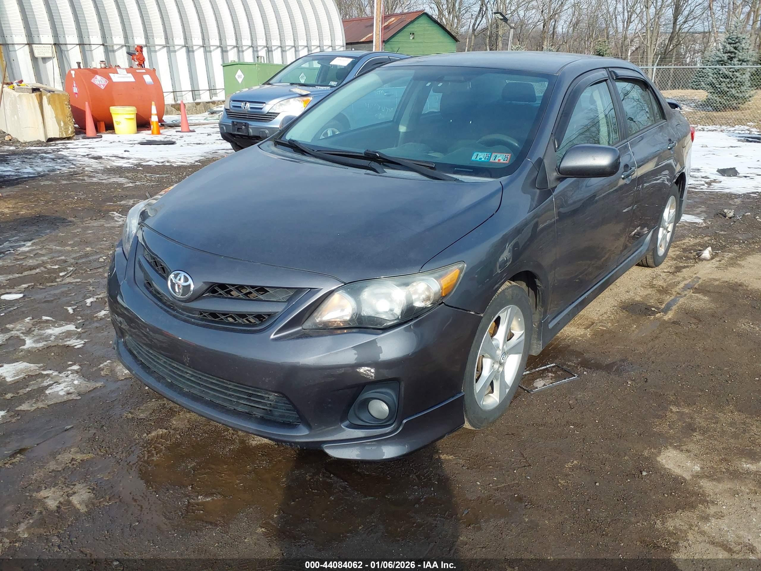 TOYOTA COROLLA image 6