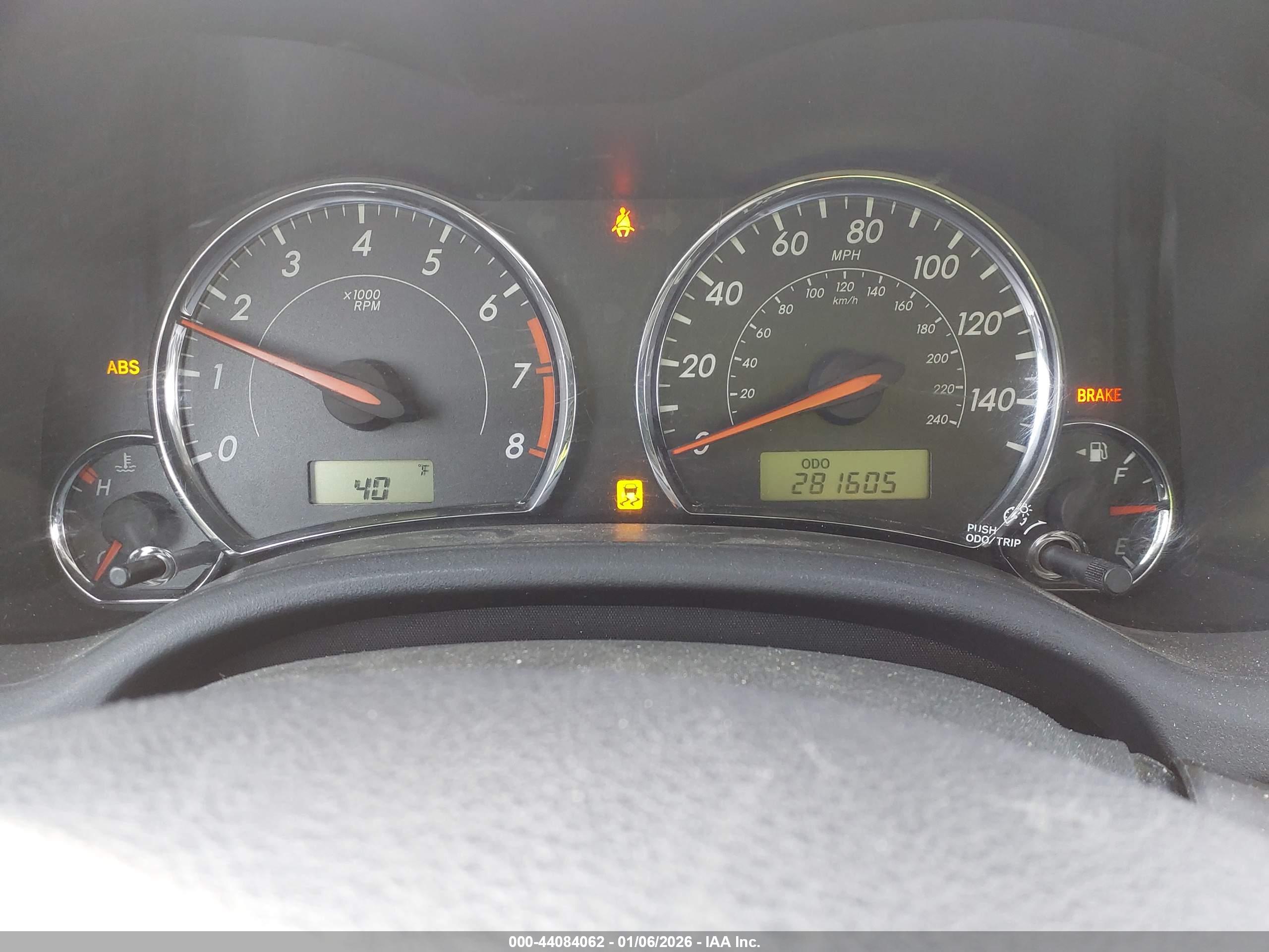 TOYOTA COROLLA image 7