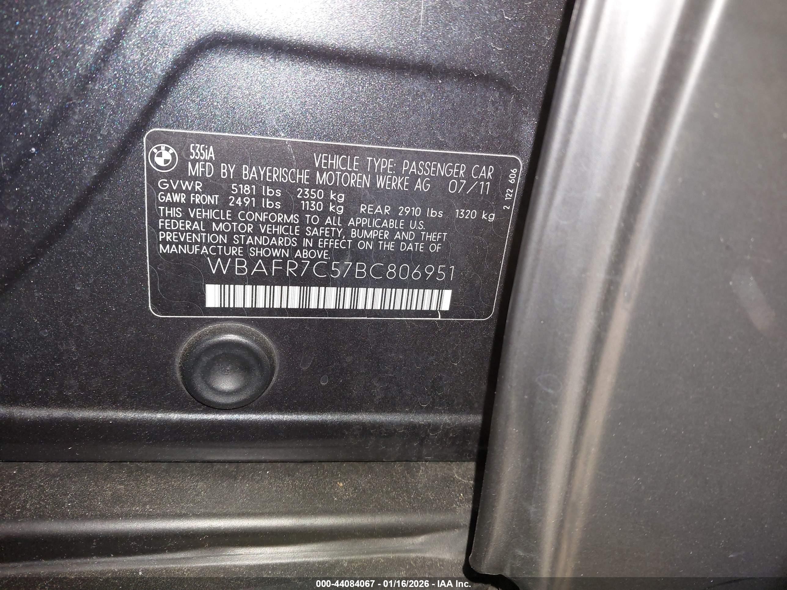 BMW 535I image 9