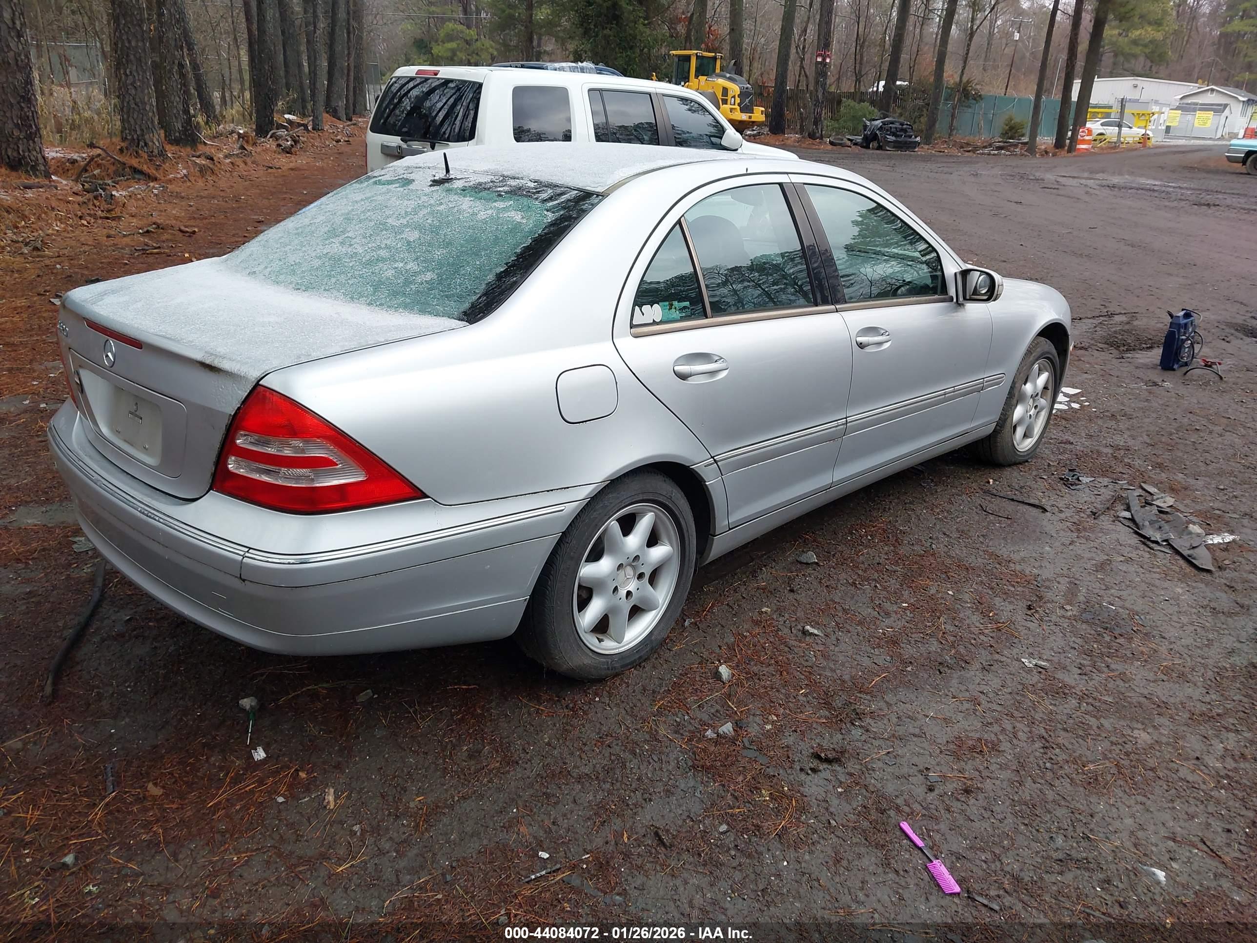 MERCEDES-BENZ C image 4