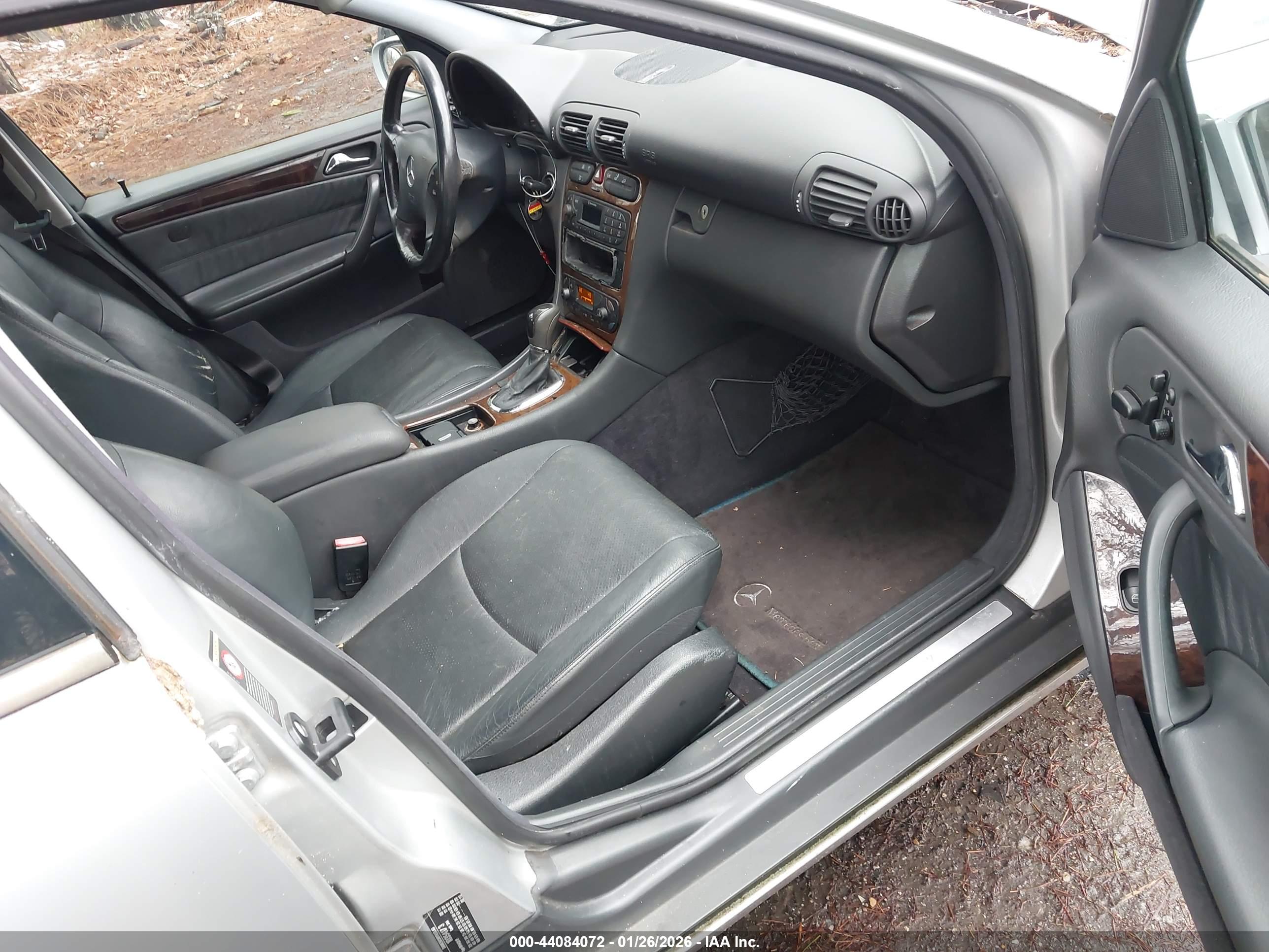 MERCEDES-BENZ C image 5