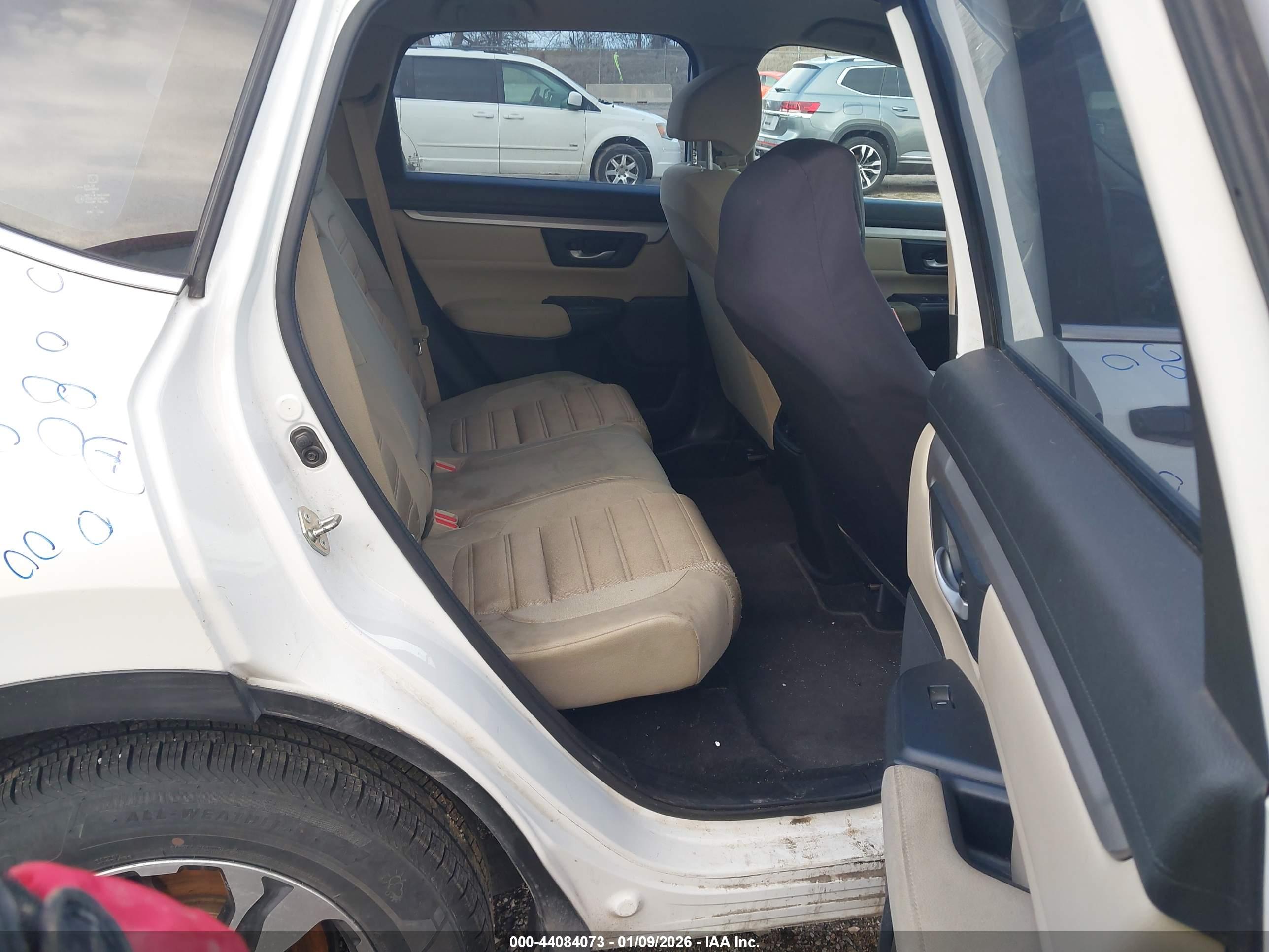 HONDA CR-V image 8