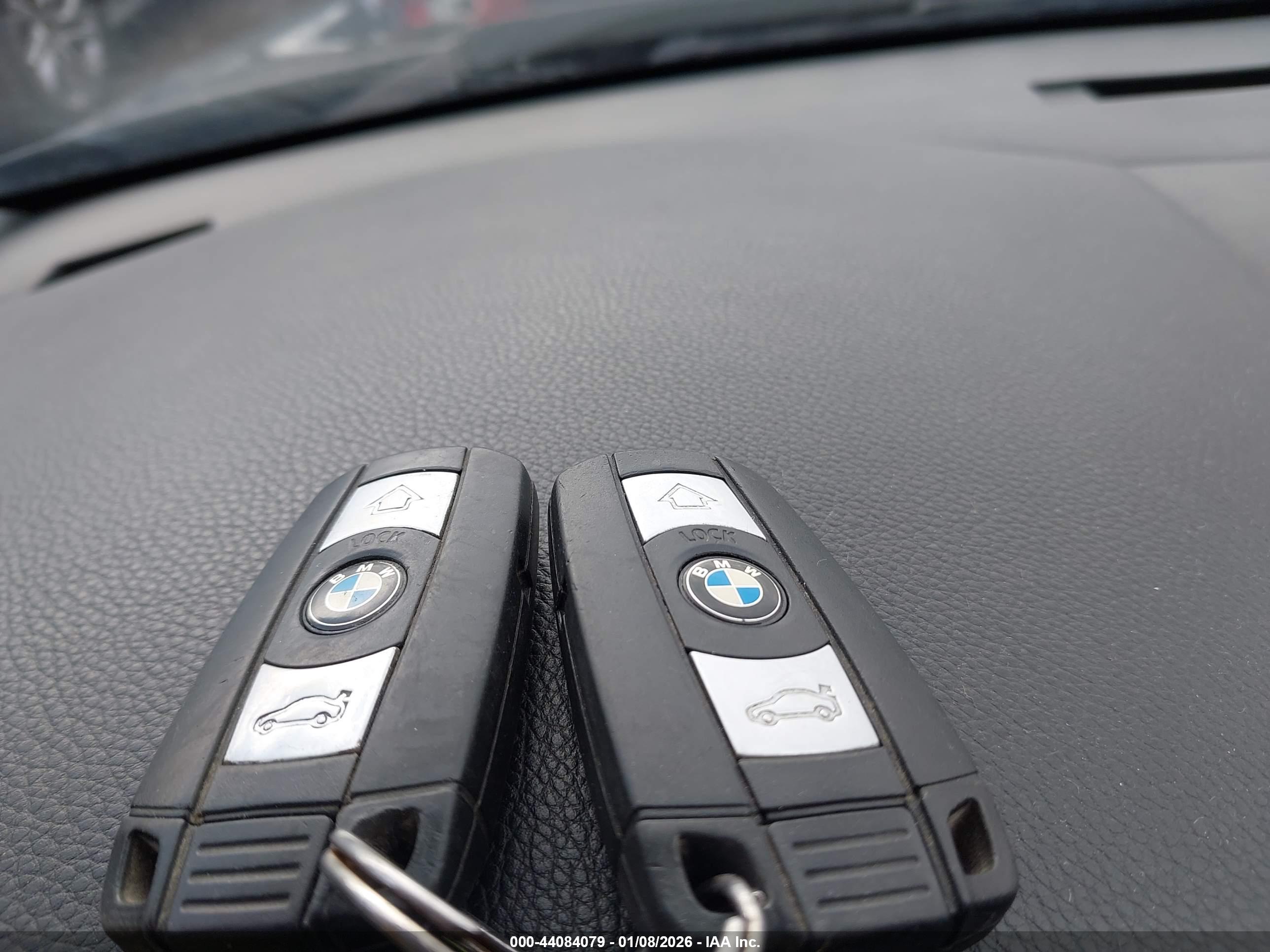 BMW 528I image 11