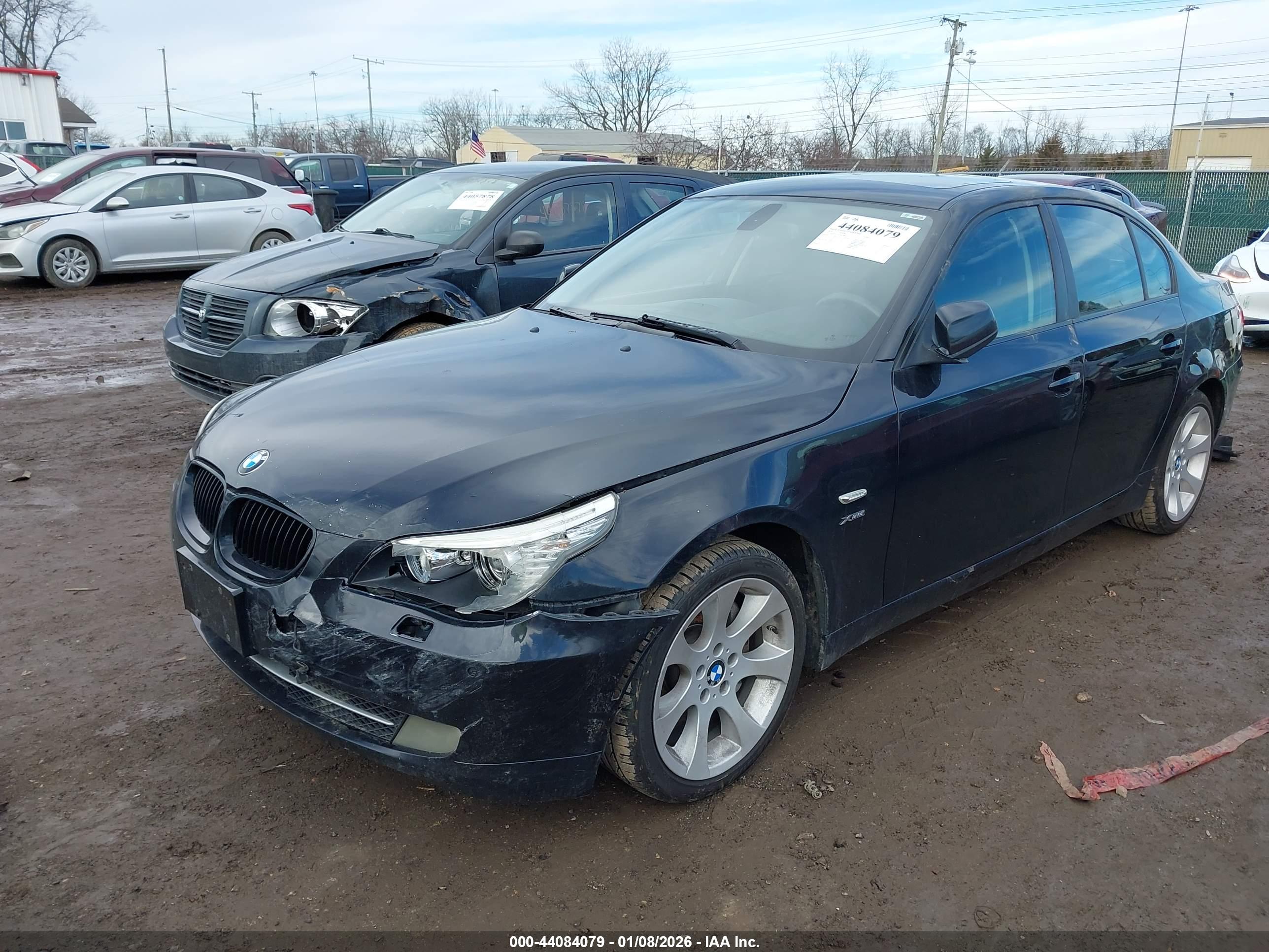 BMW 528I image 2