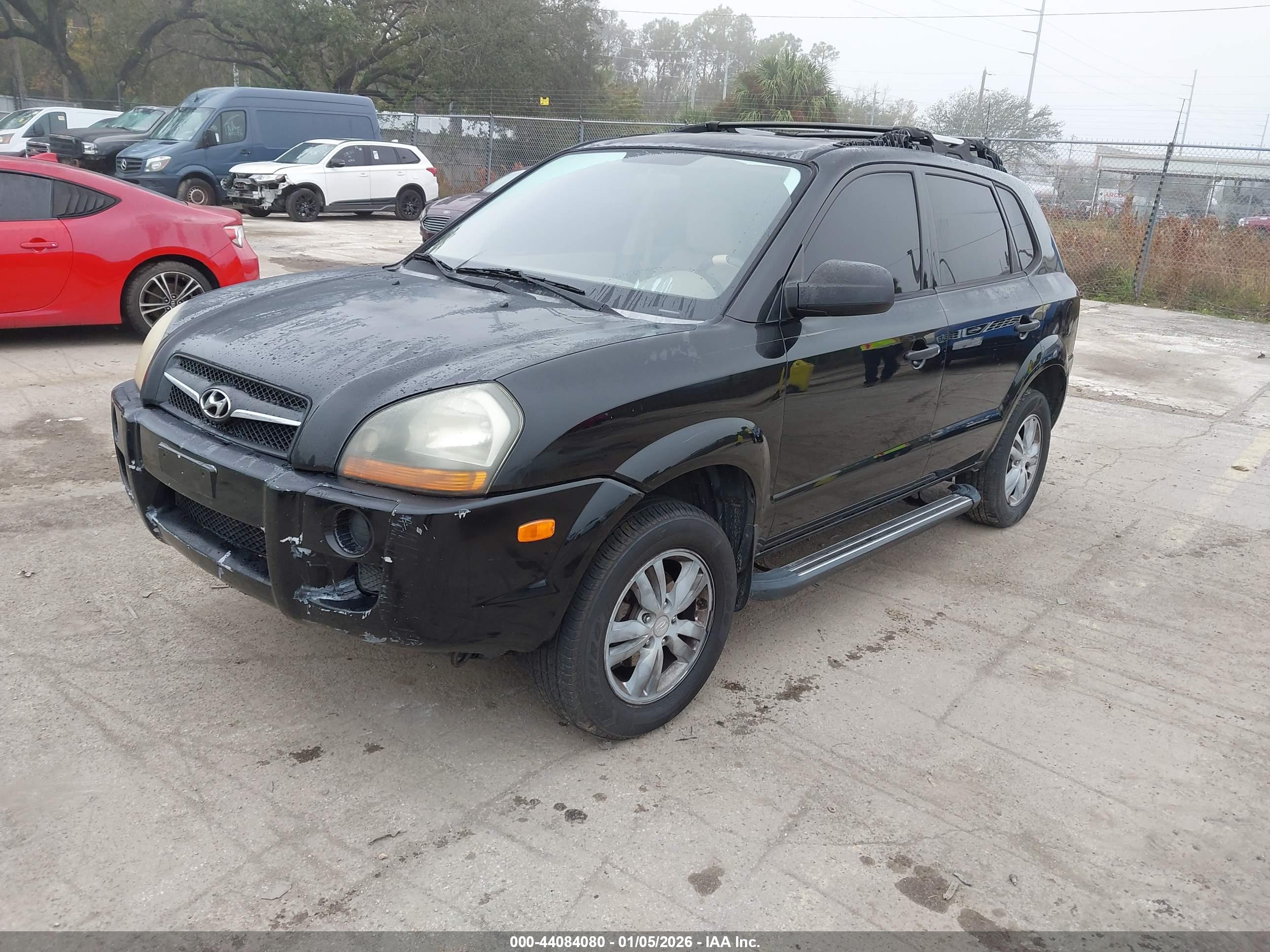 HYUNDAI TUCSON image 2