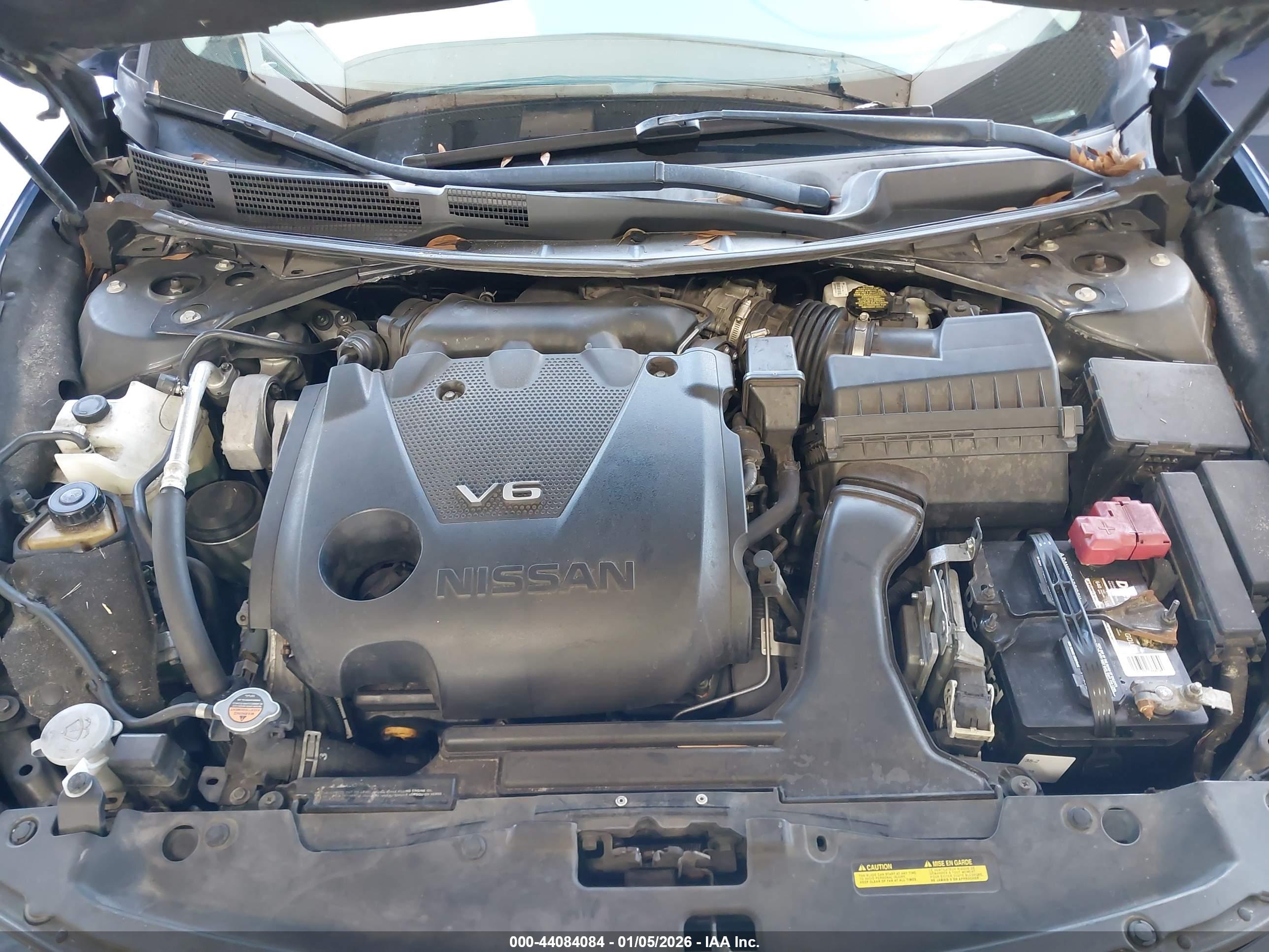 NISSAN MAXIMA image 10