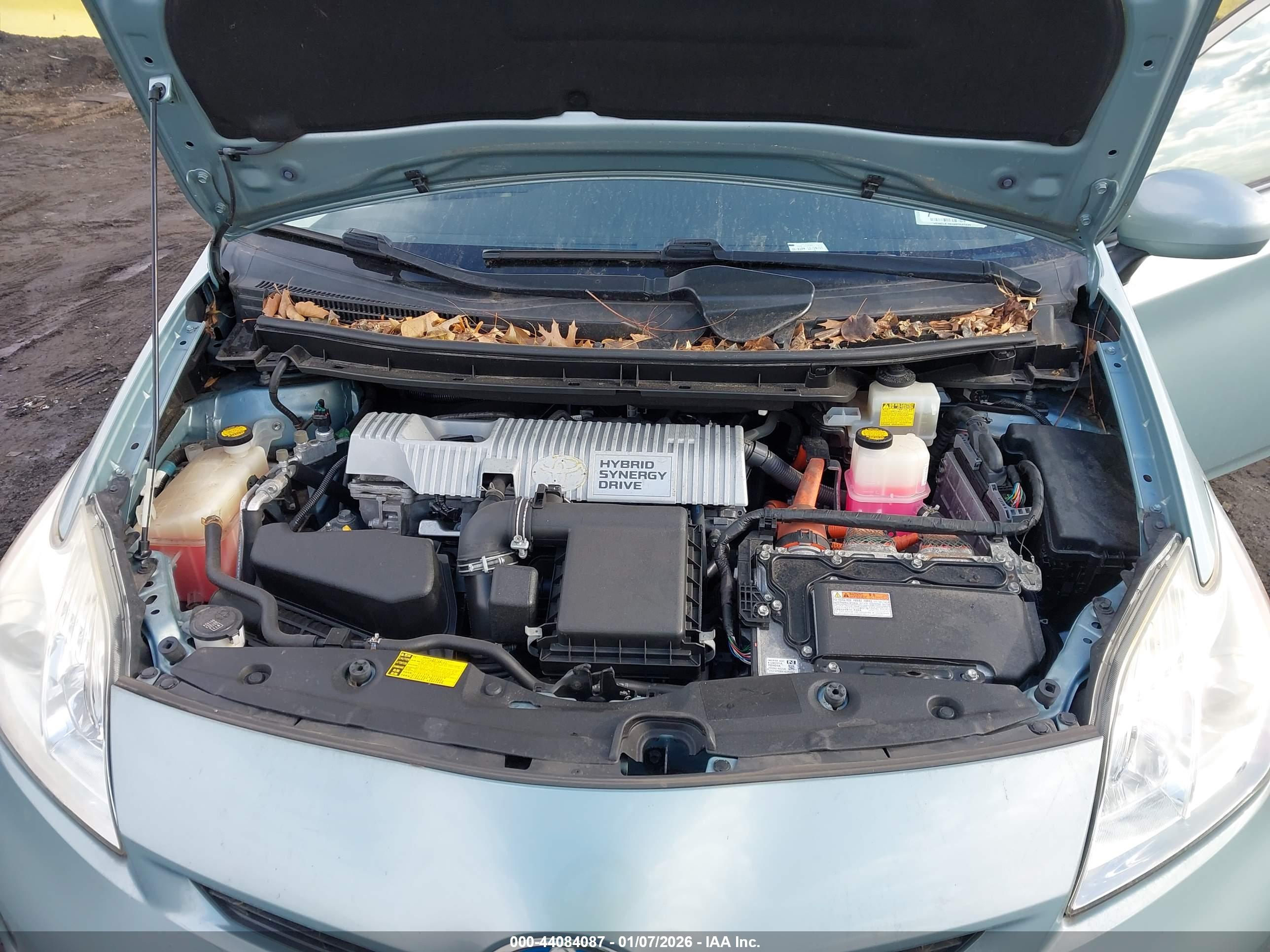 TOYOTA PRIUS image 10