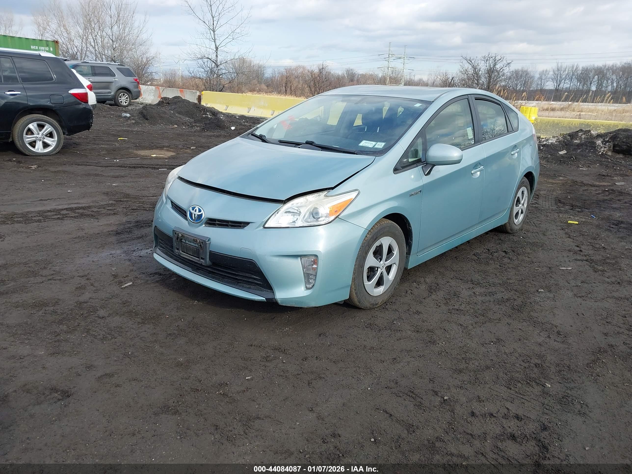 TOYOTA PRIUS image 2