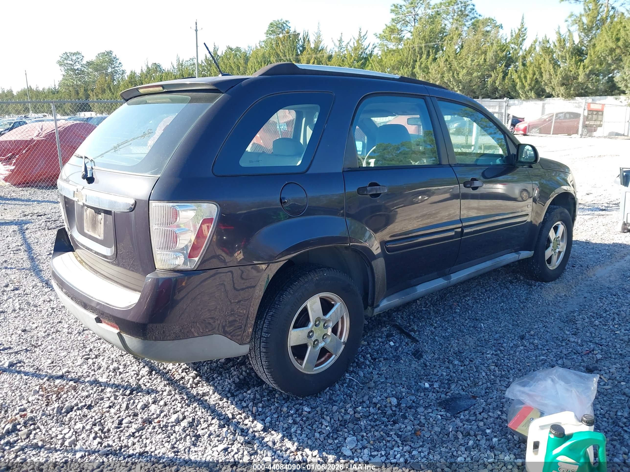 CHEVROLET EQUINOX image 4