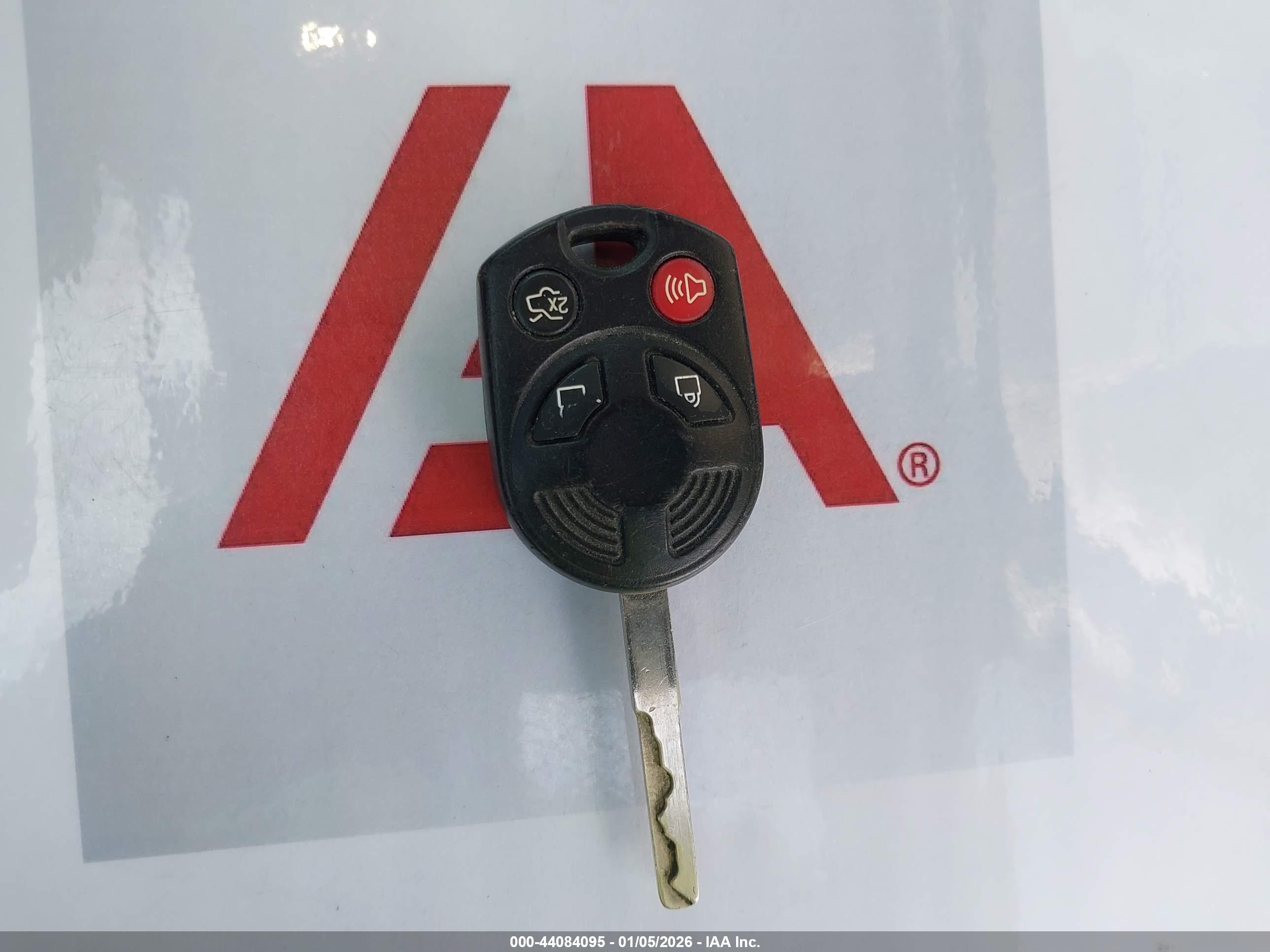 FORD ESCAPE image 11