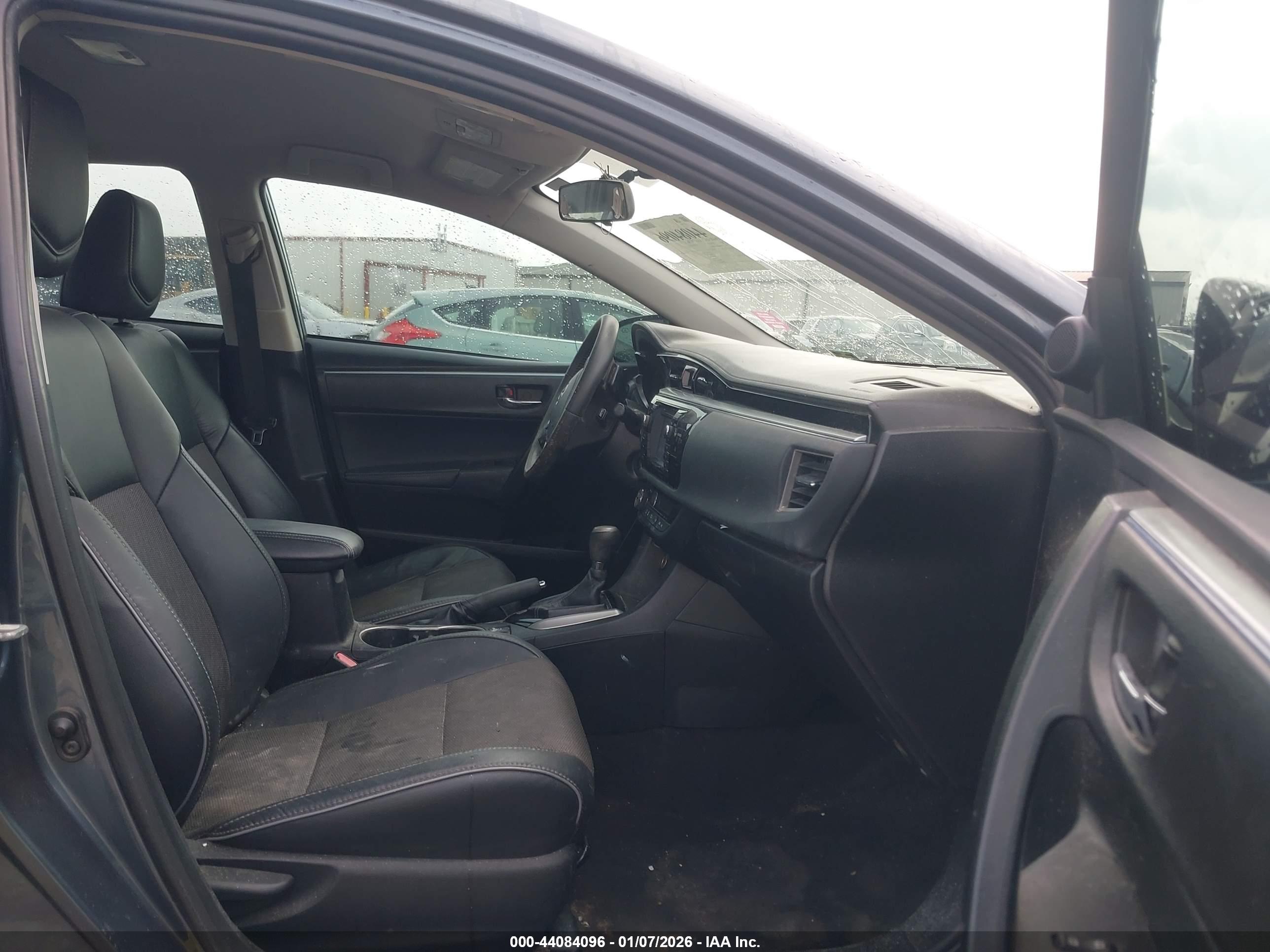 TOYOTA COROLLA image 5