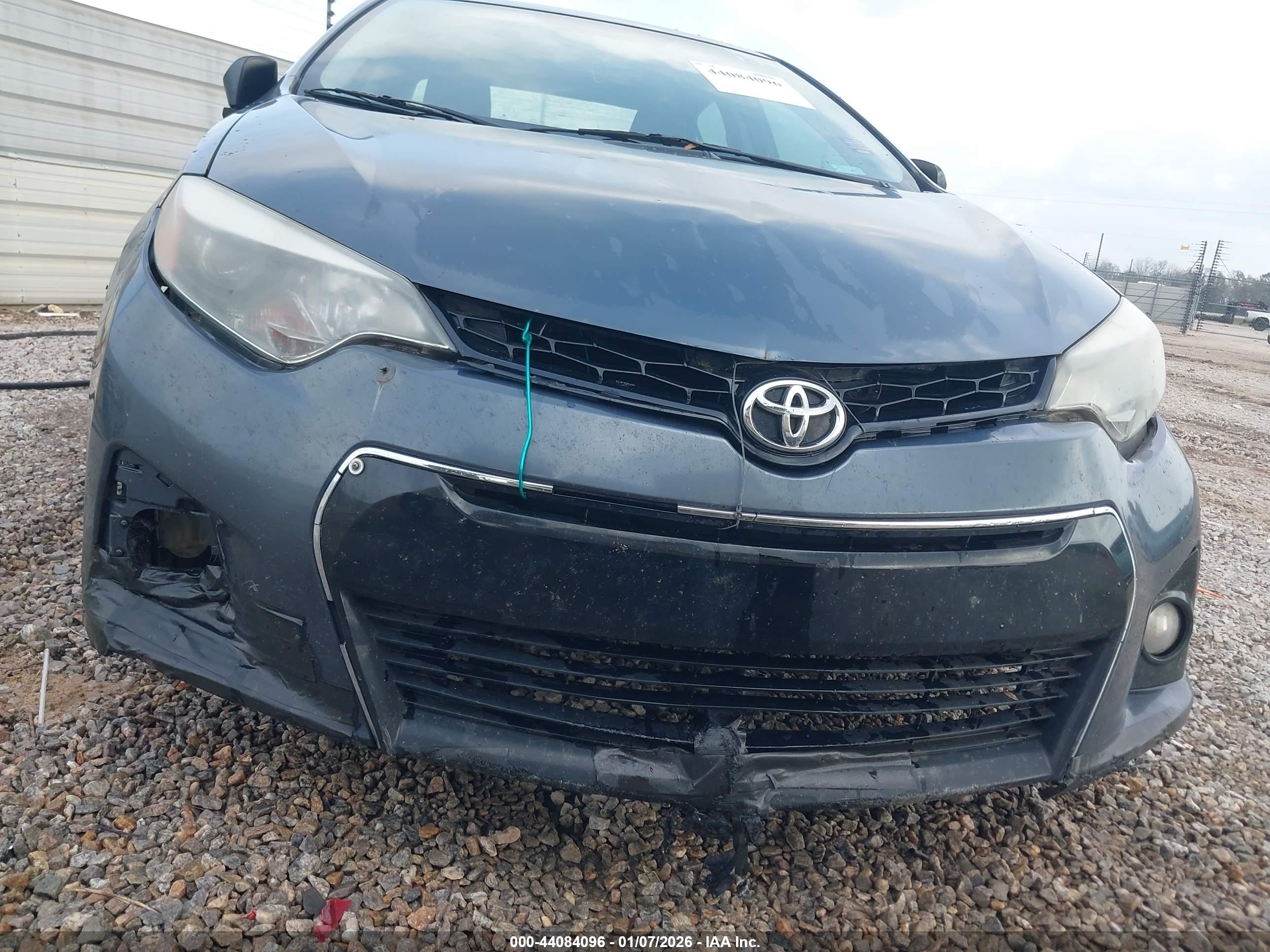 TOYOTA COROLLA image 6