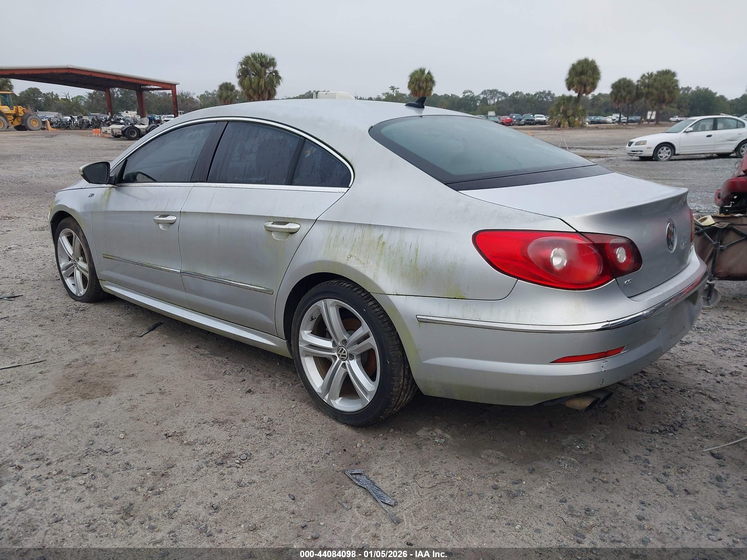 VOLKSWAGEN CC image 3