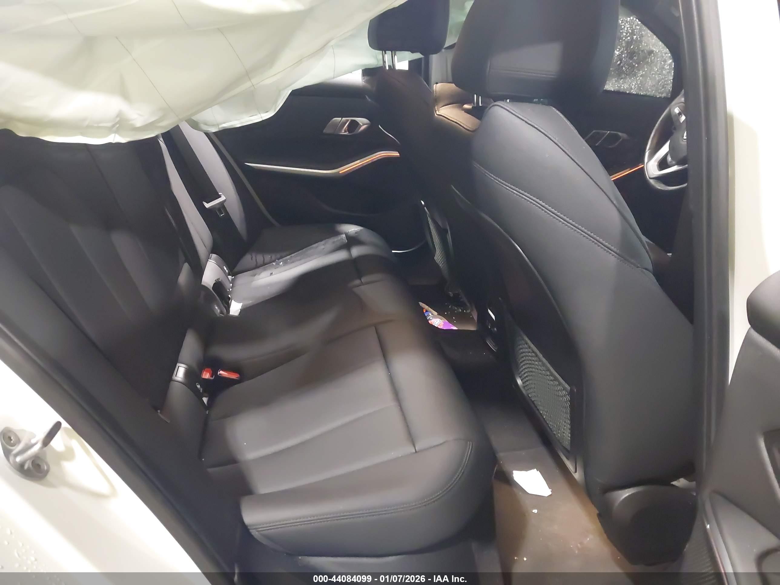 BMW 330I image 8