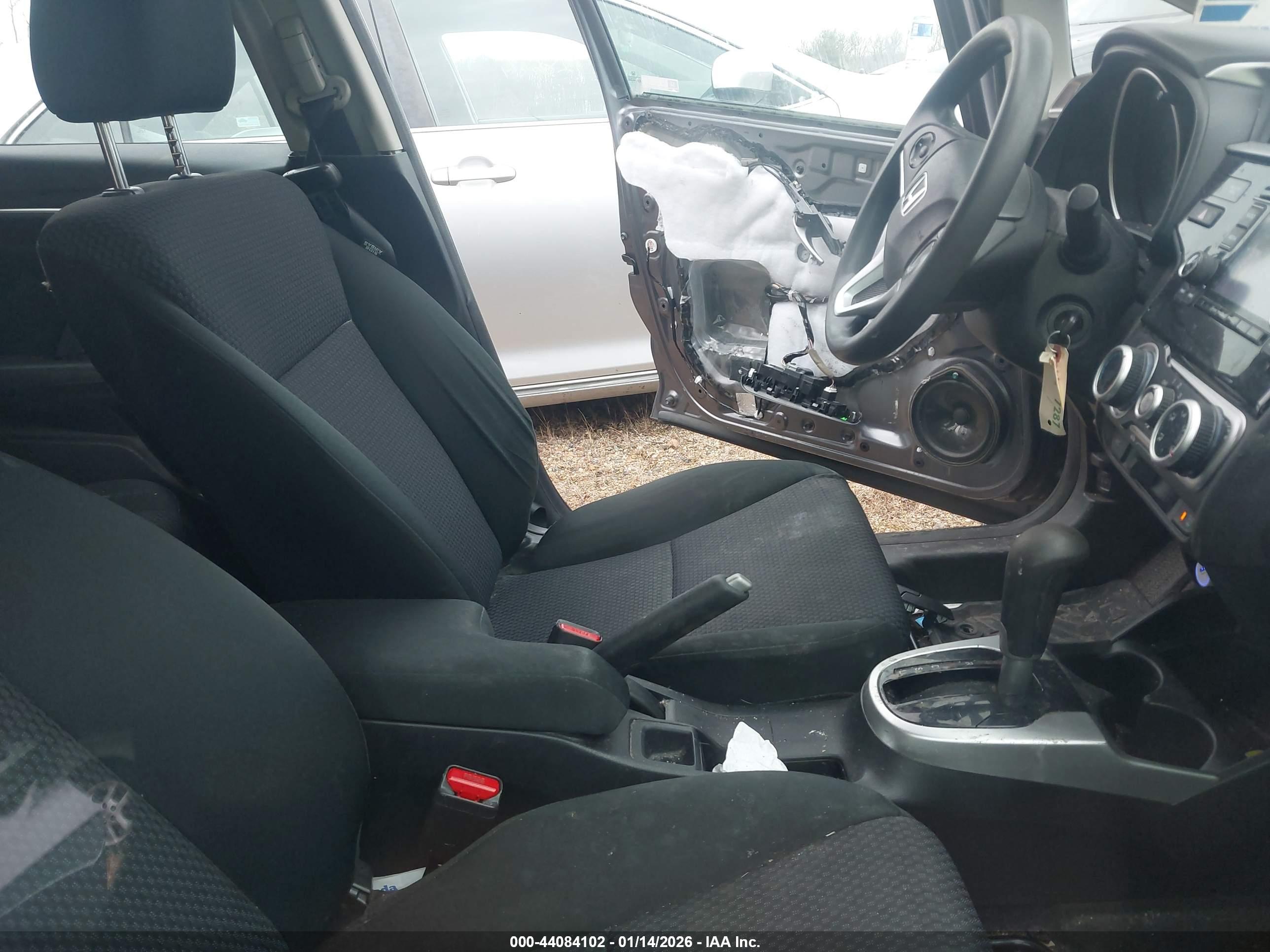 HONDA FIT image 5