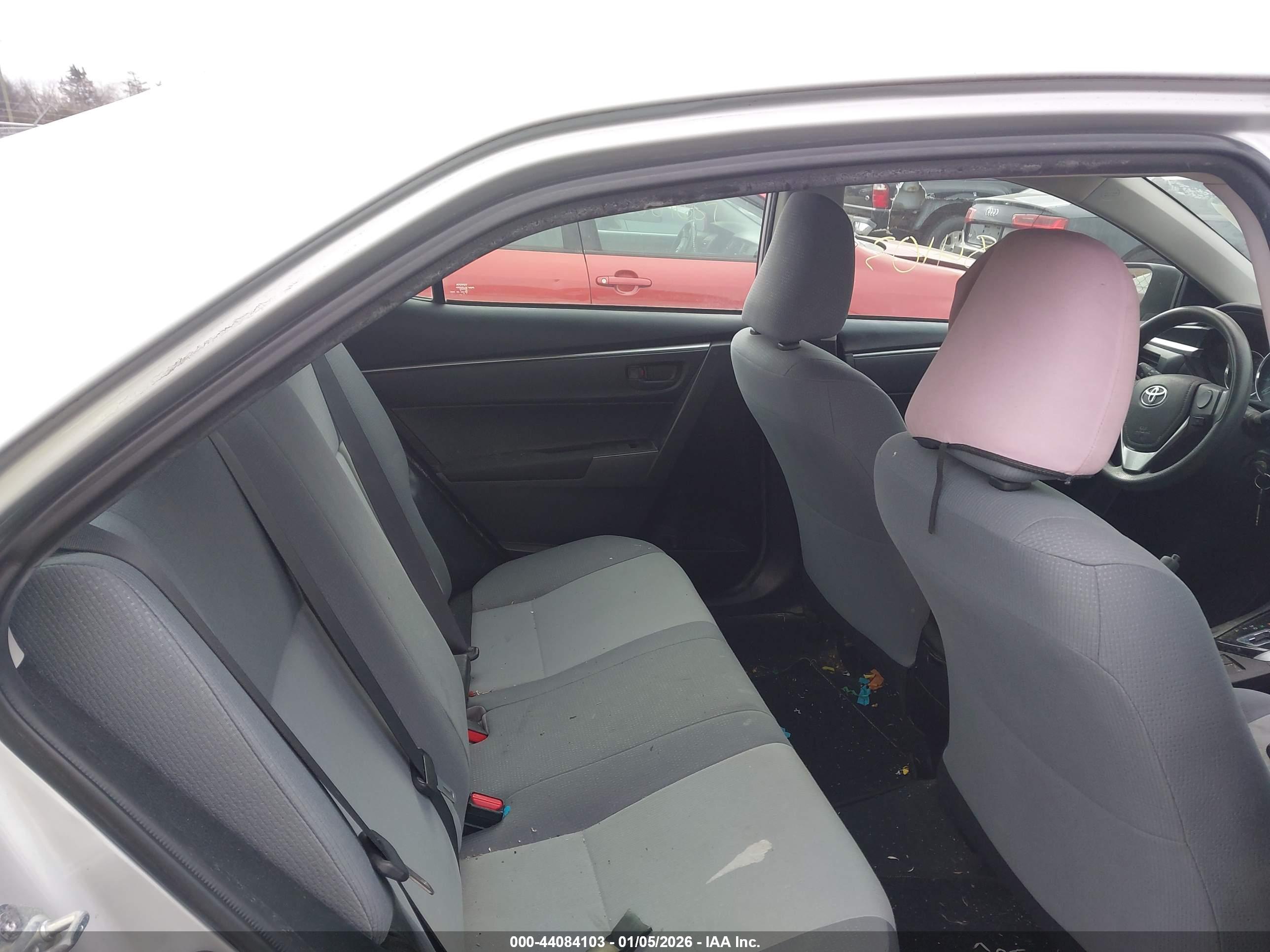 TOYOTA COROLLA image 8