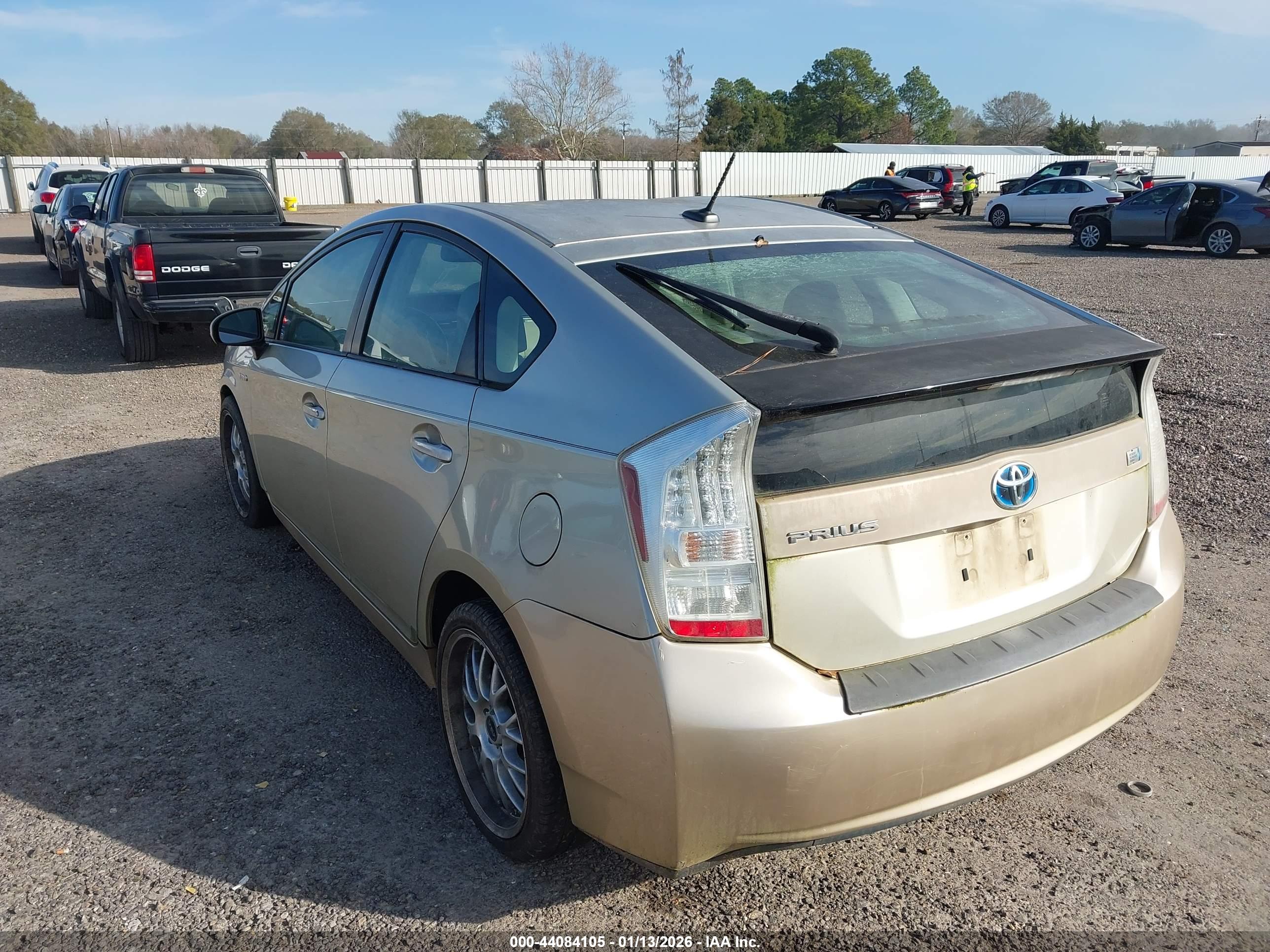 TOYOTA PRIUS image 3