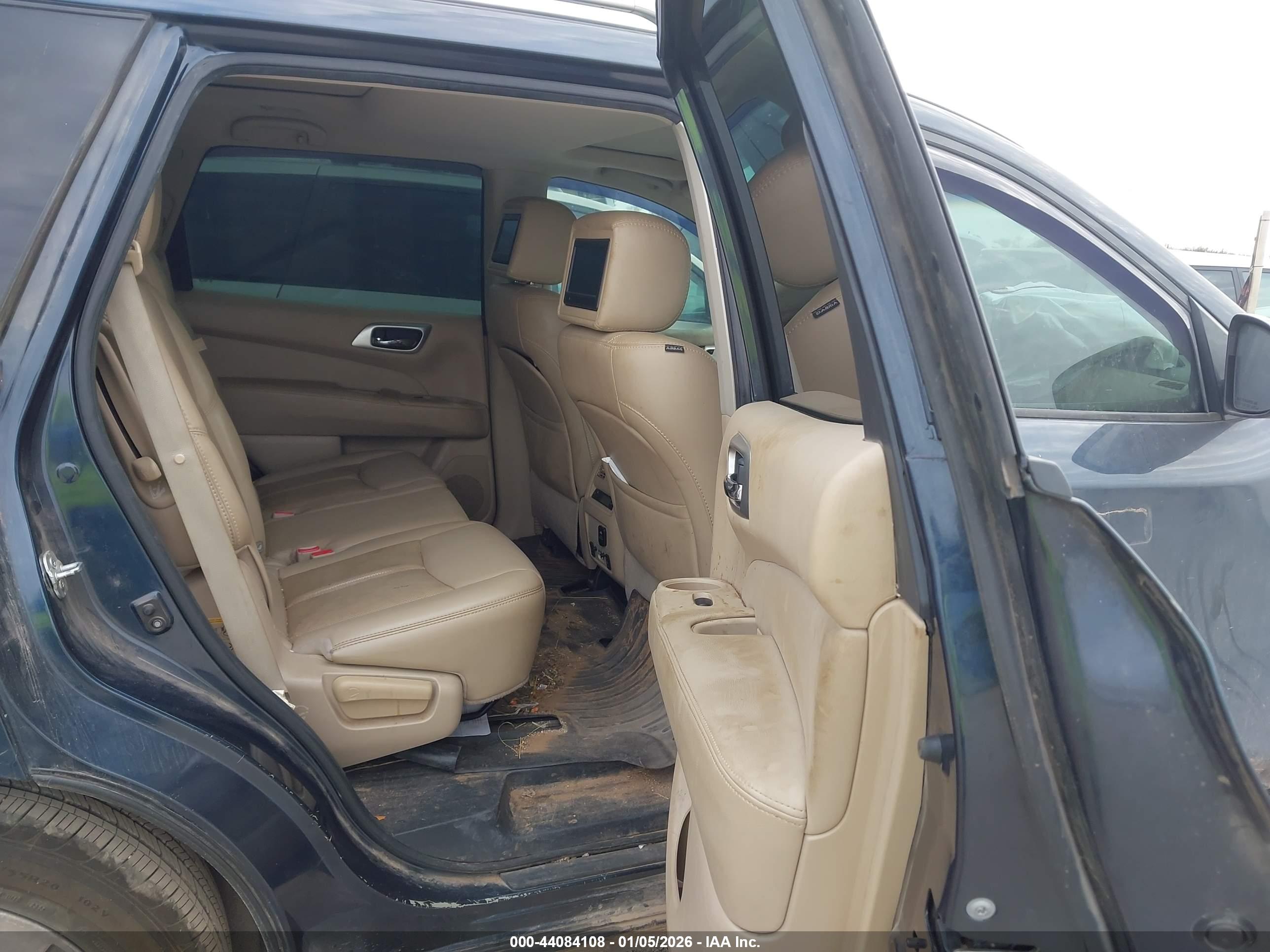 NISSAN PATHFINDER image 8