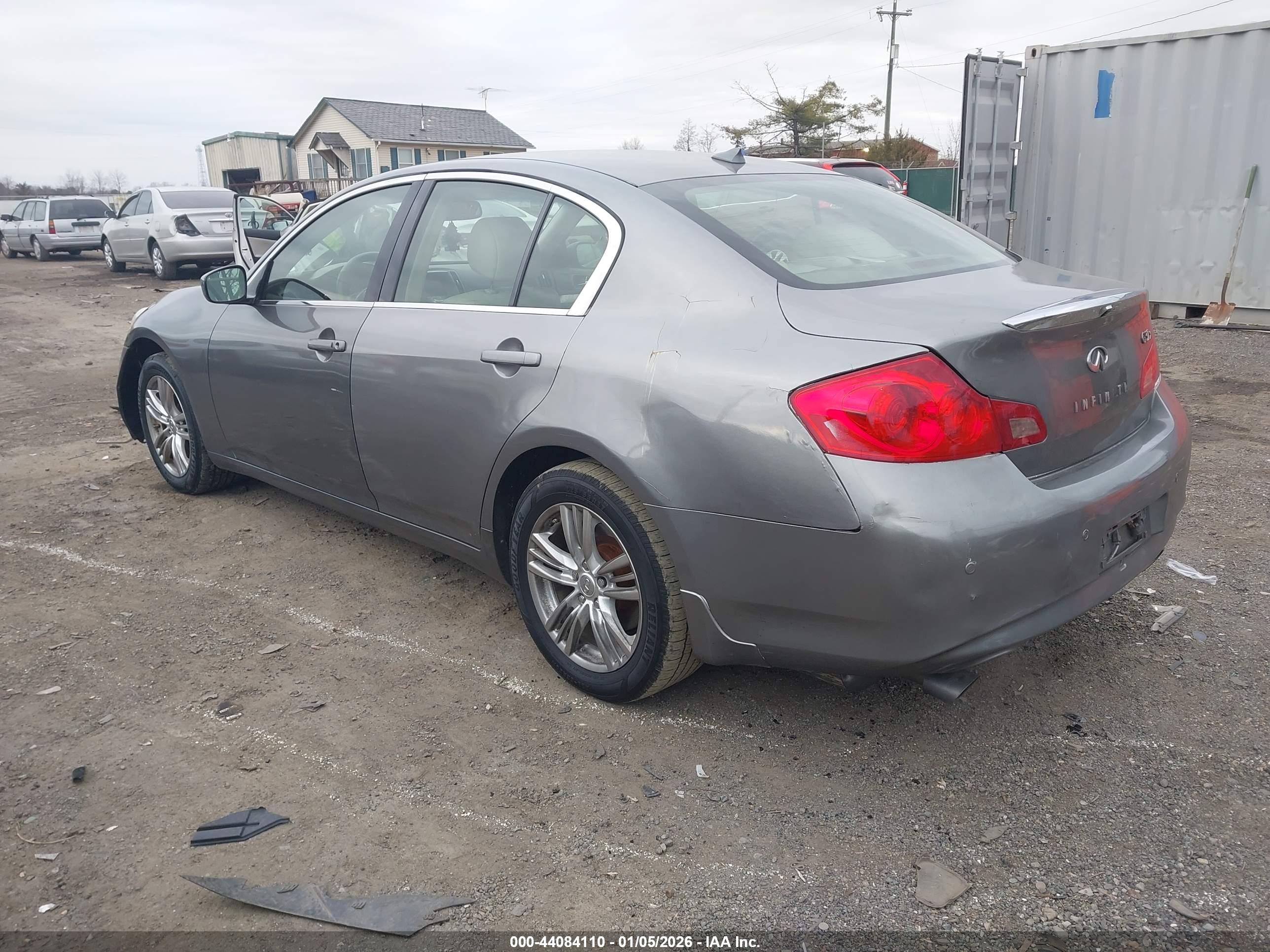 INFINITI G37X image 3