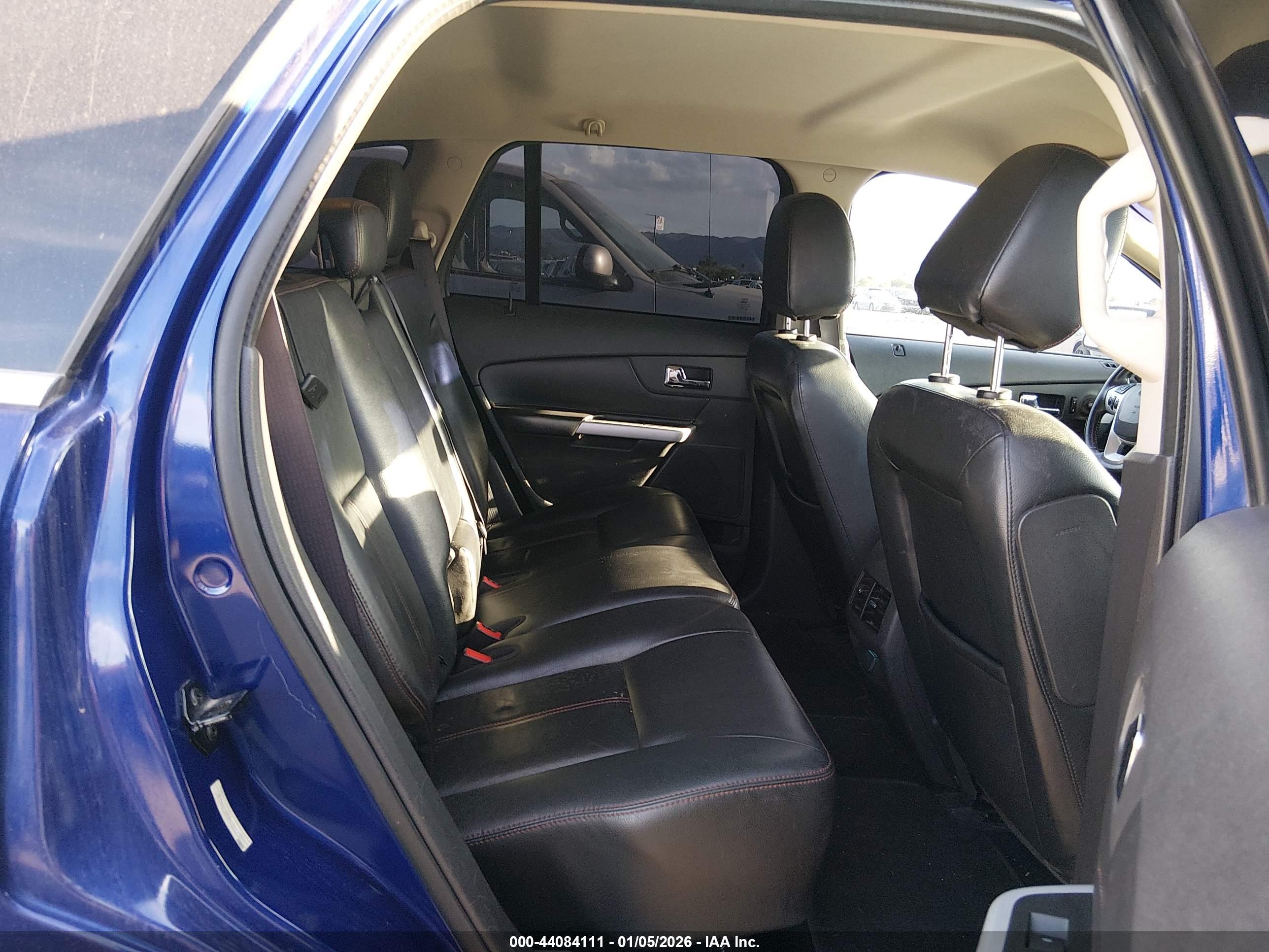 FORD EDGE image 8