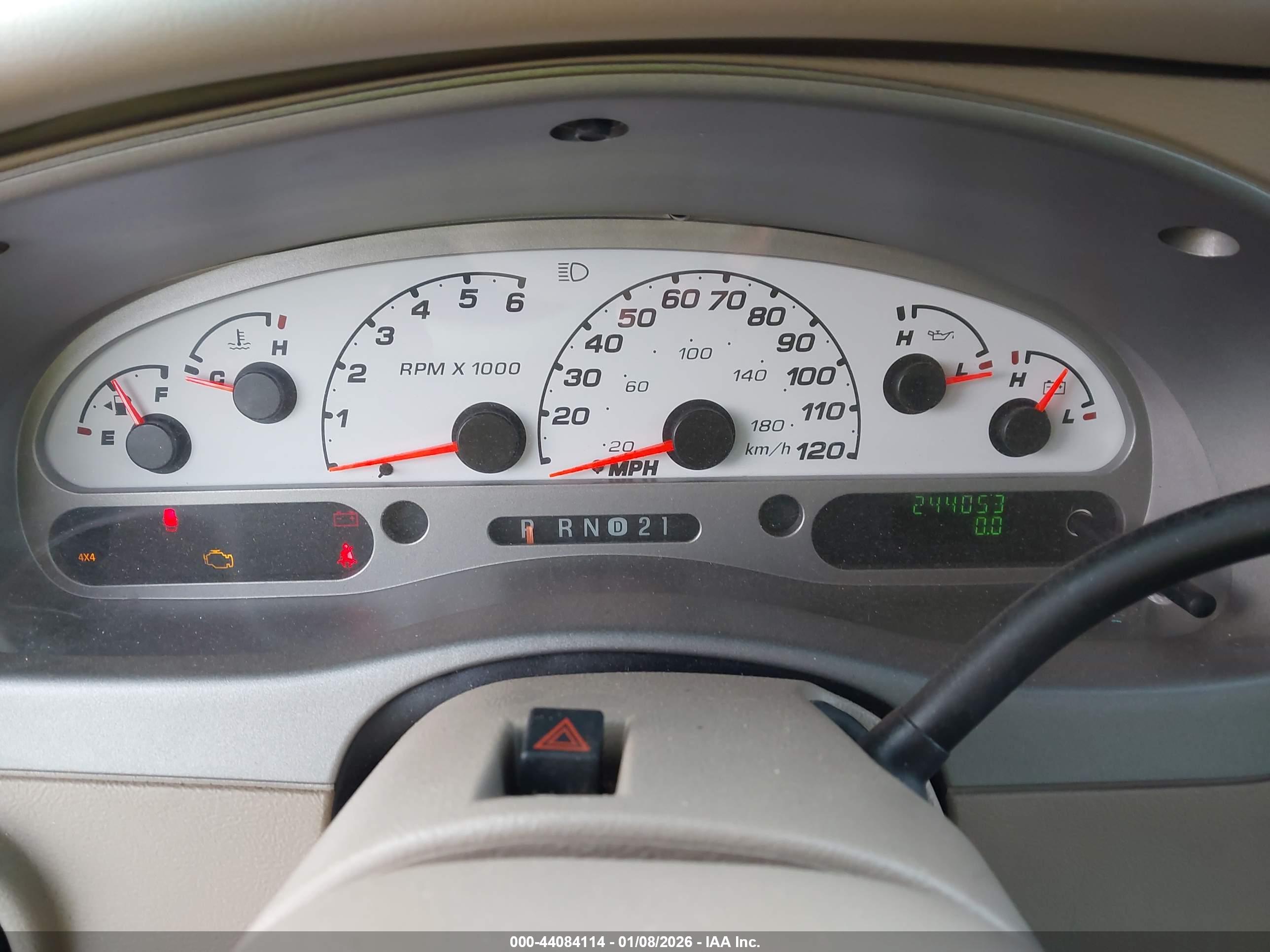 FORD EXPLORER image 7