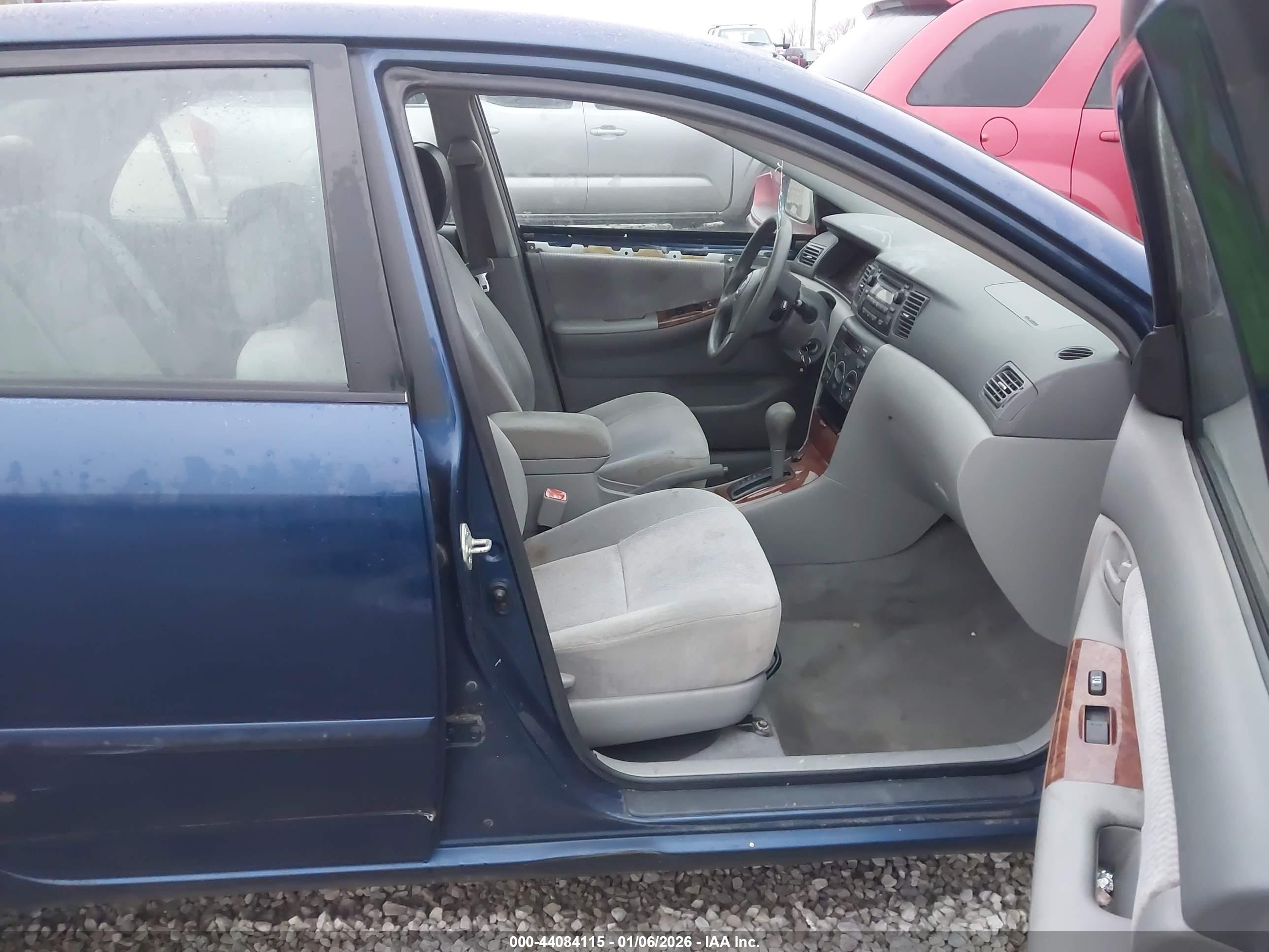 TOYOTA COROLLA image 5
