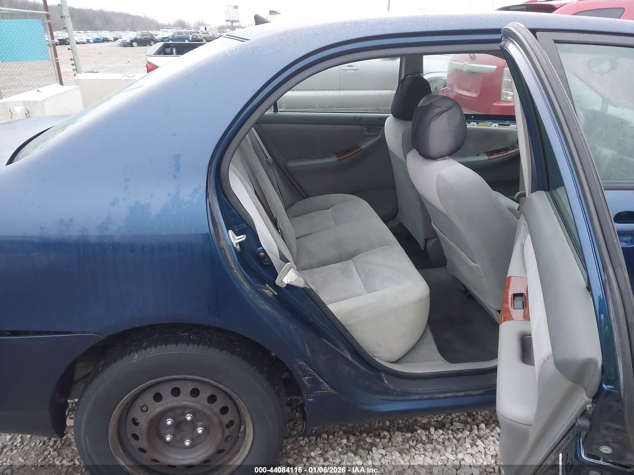 TOYOTA COROLLA image 8