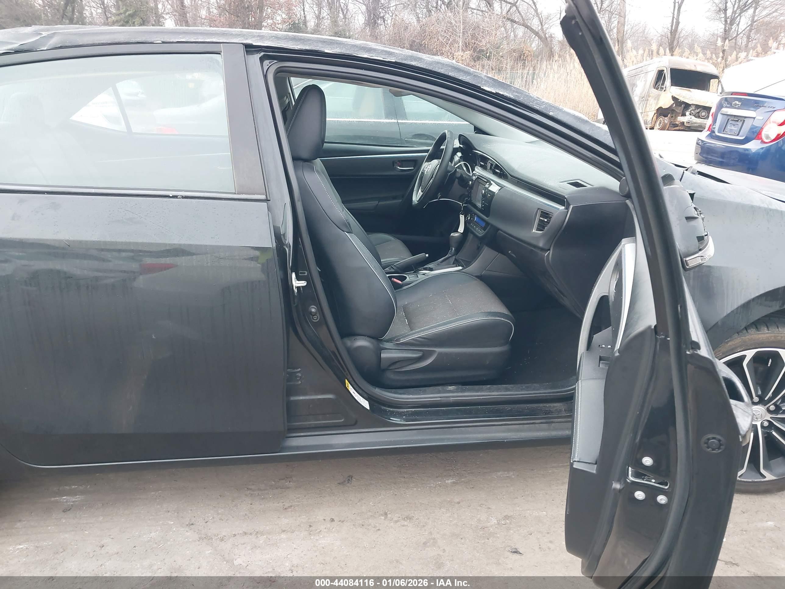 TOYOTA COROLLA image 5