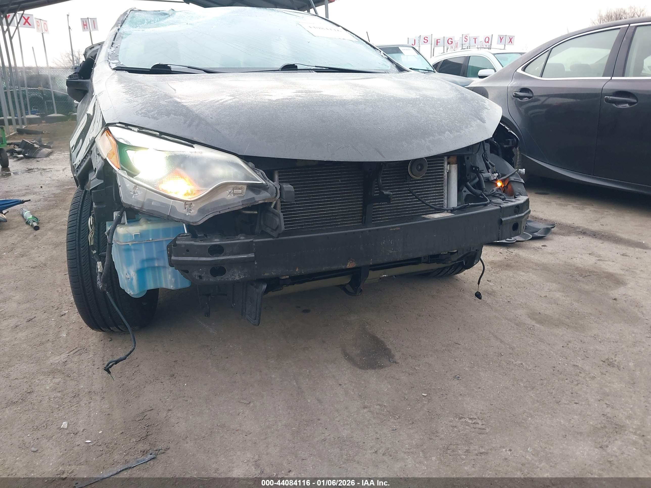 TOYOTA COROLLA image 6