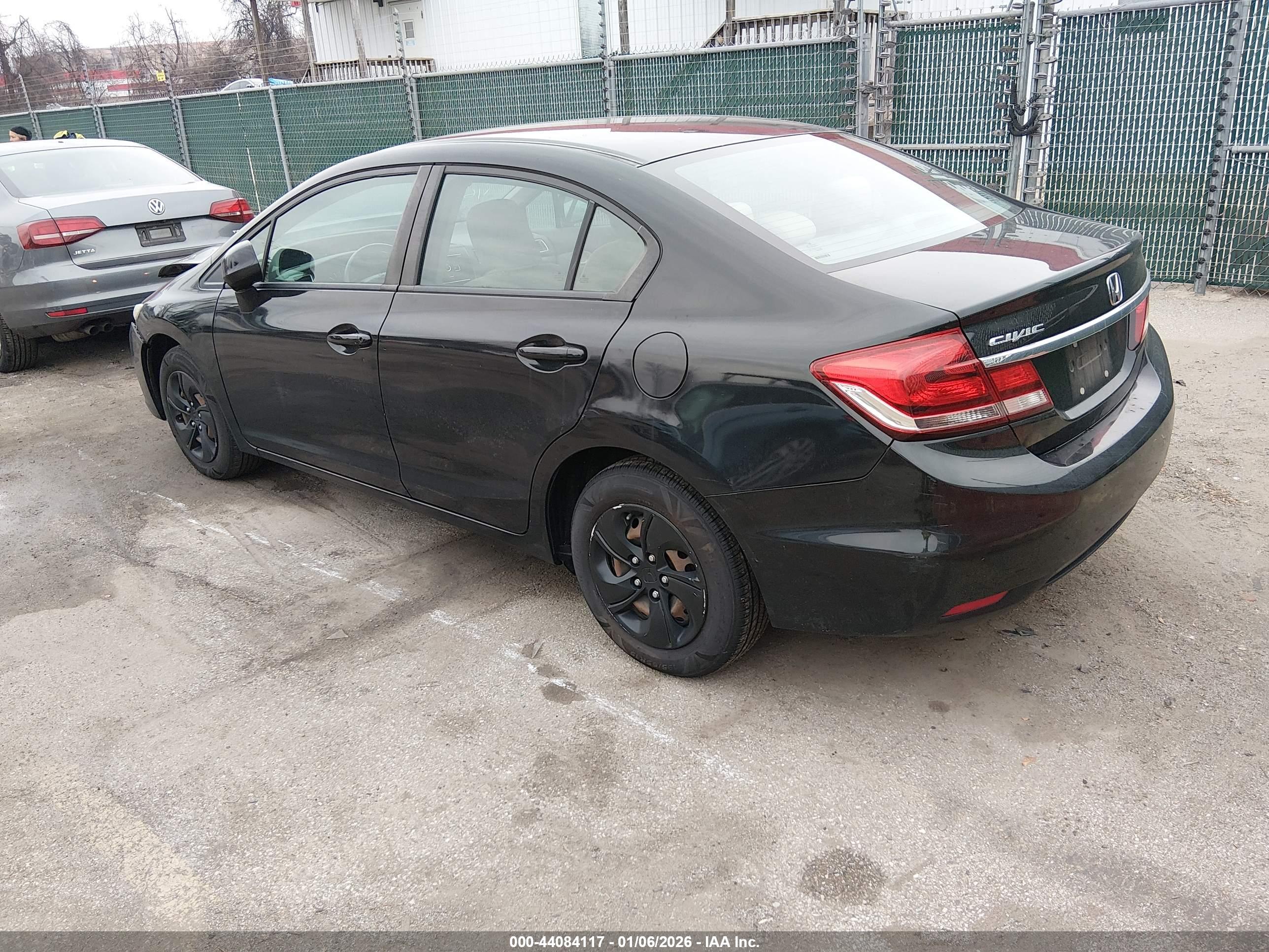 HONDA CIVIC image 3