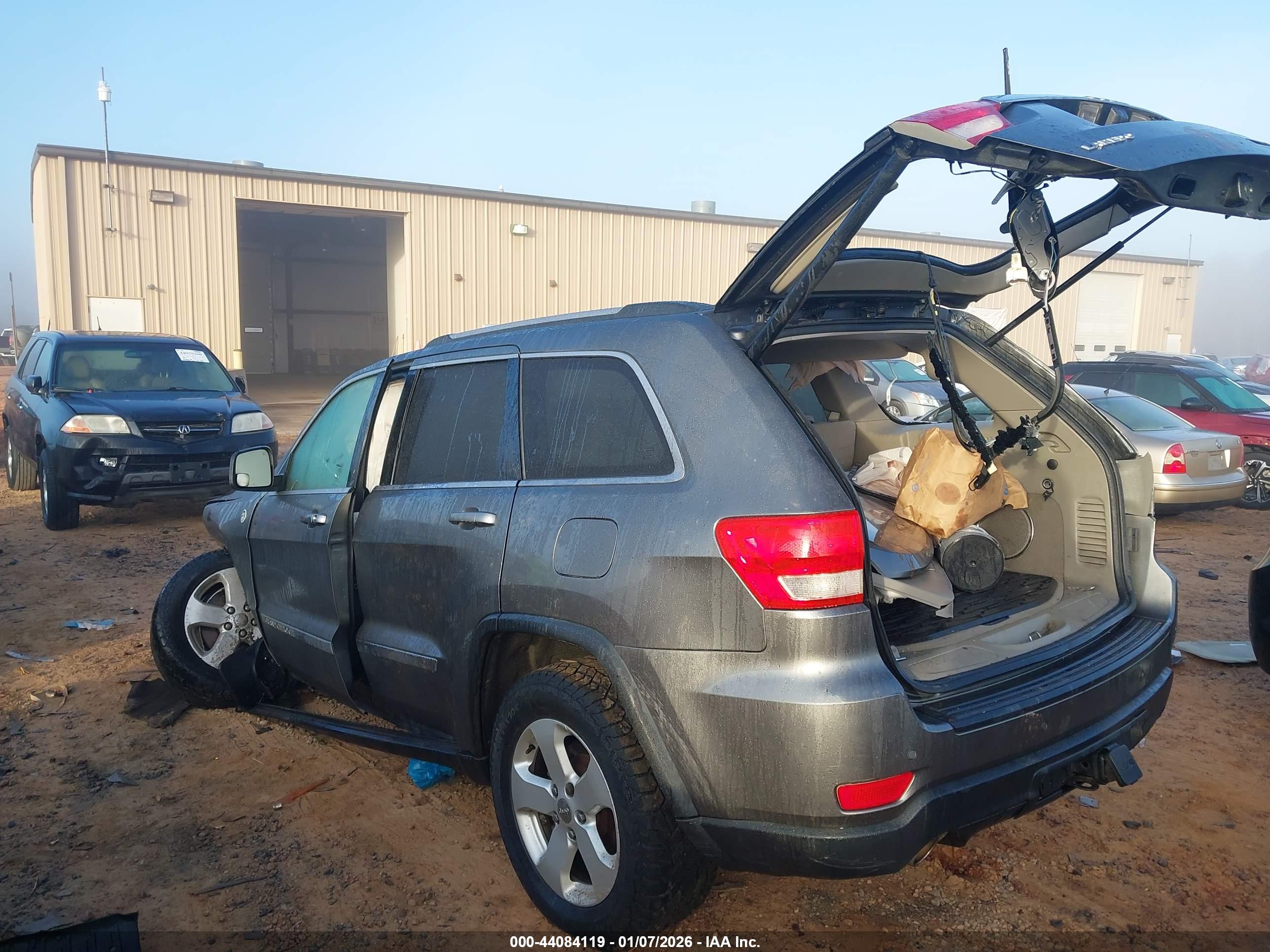 JEEP GRAND image 6