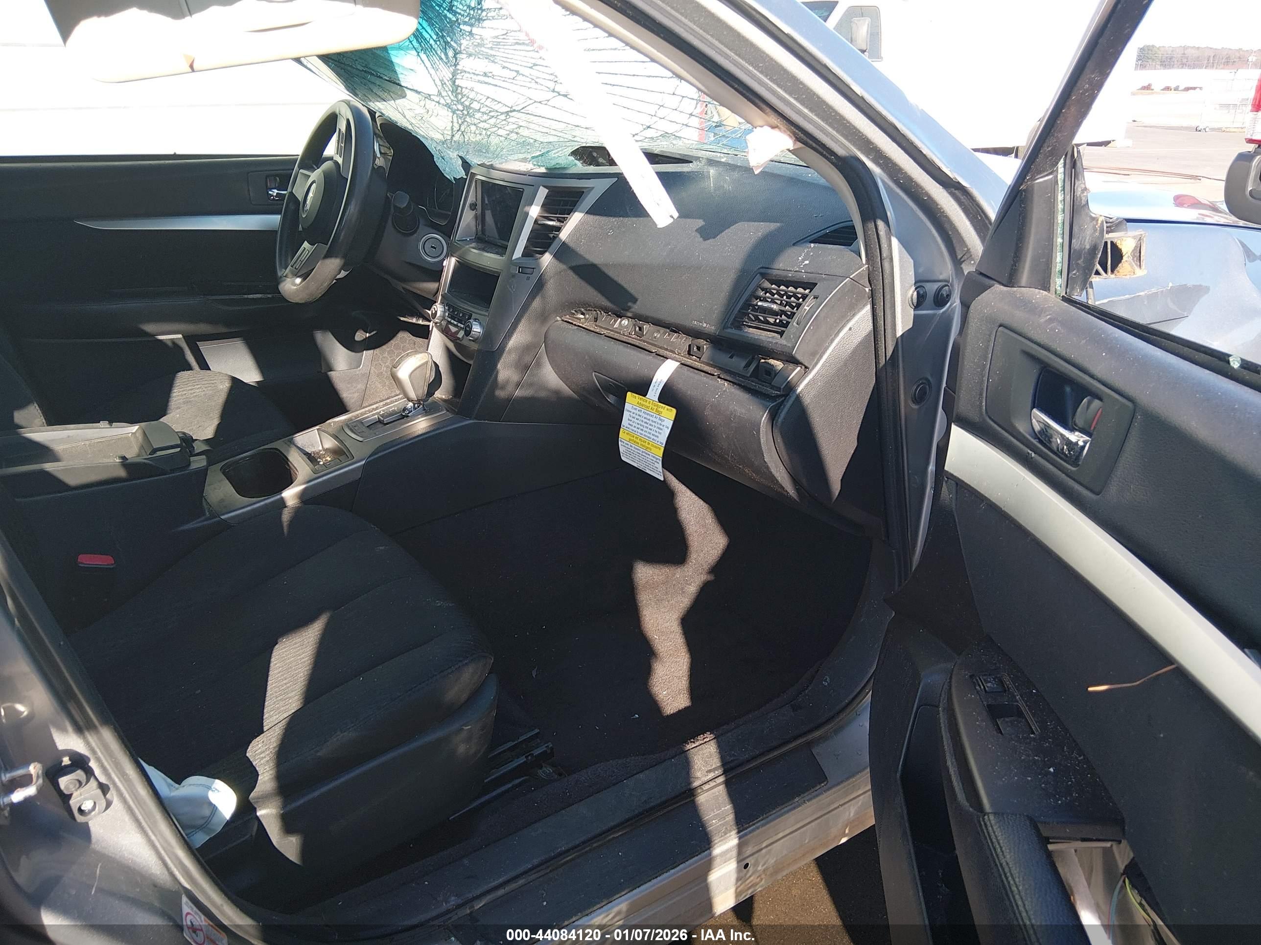 SUBARU LEGACY image 5