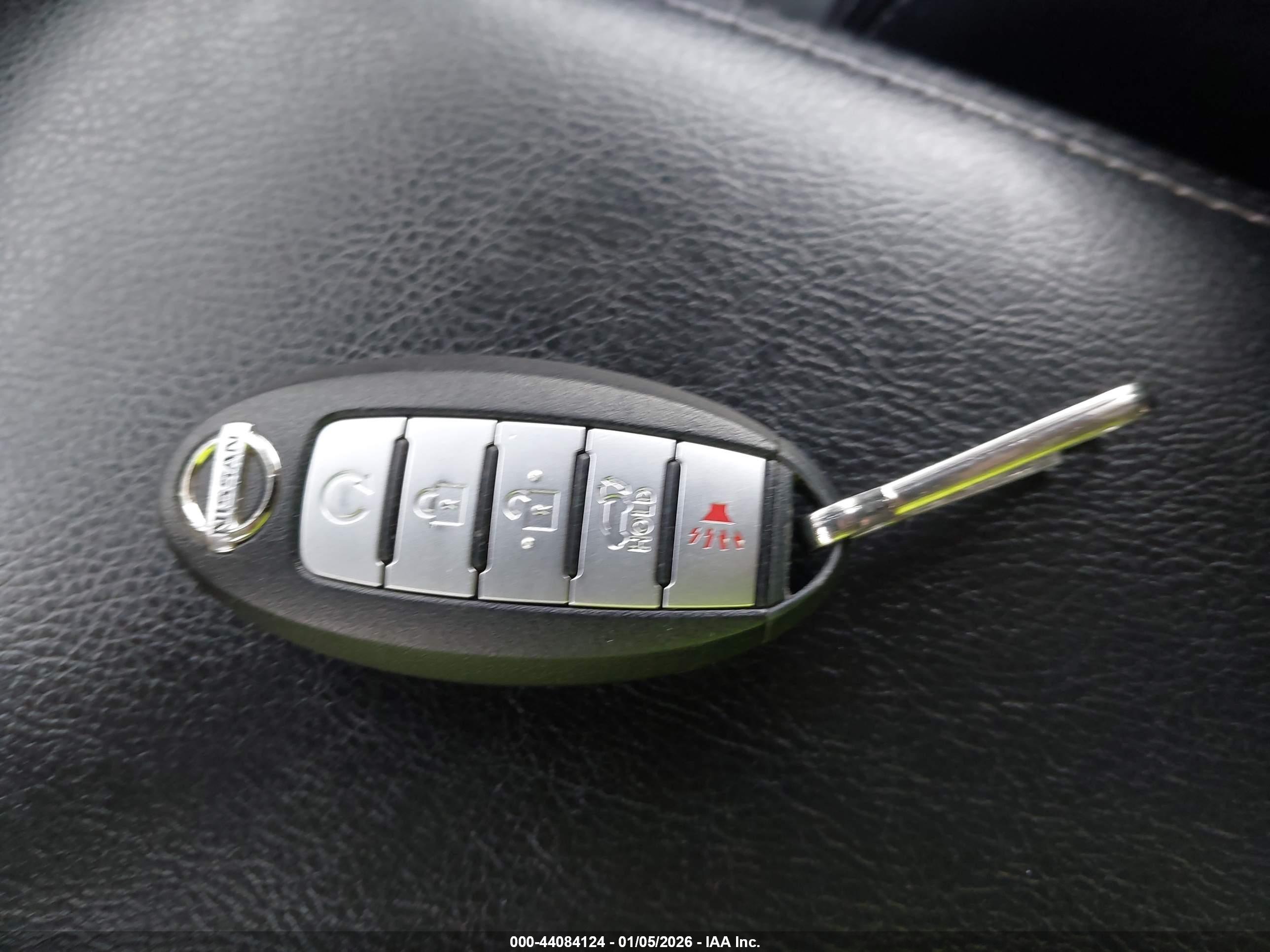 NISSAN PATHFINDER image 11
