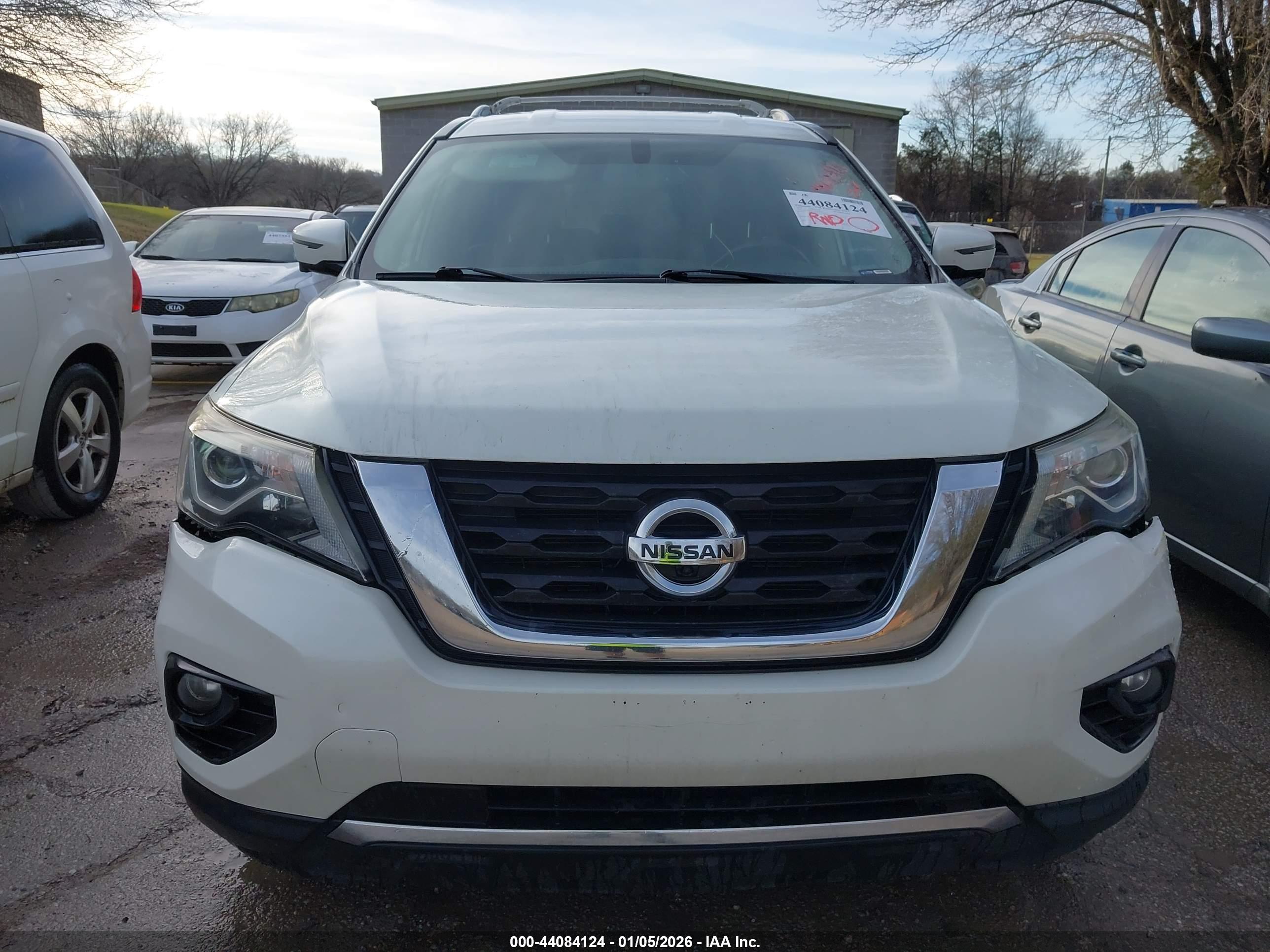 NISSAN PATHFINDER image 6