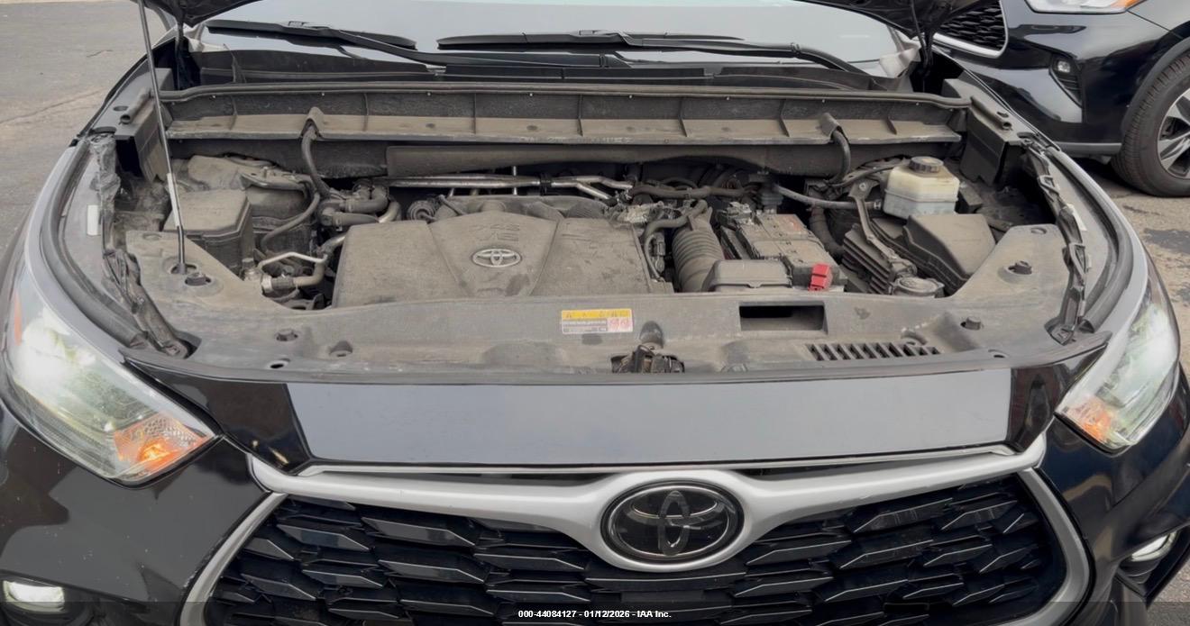 TOYOTA HIGHLANDER image 10