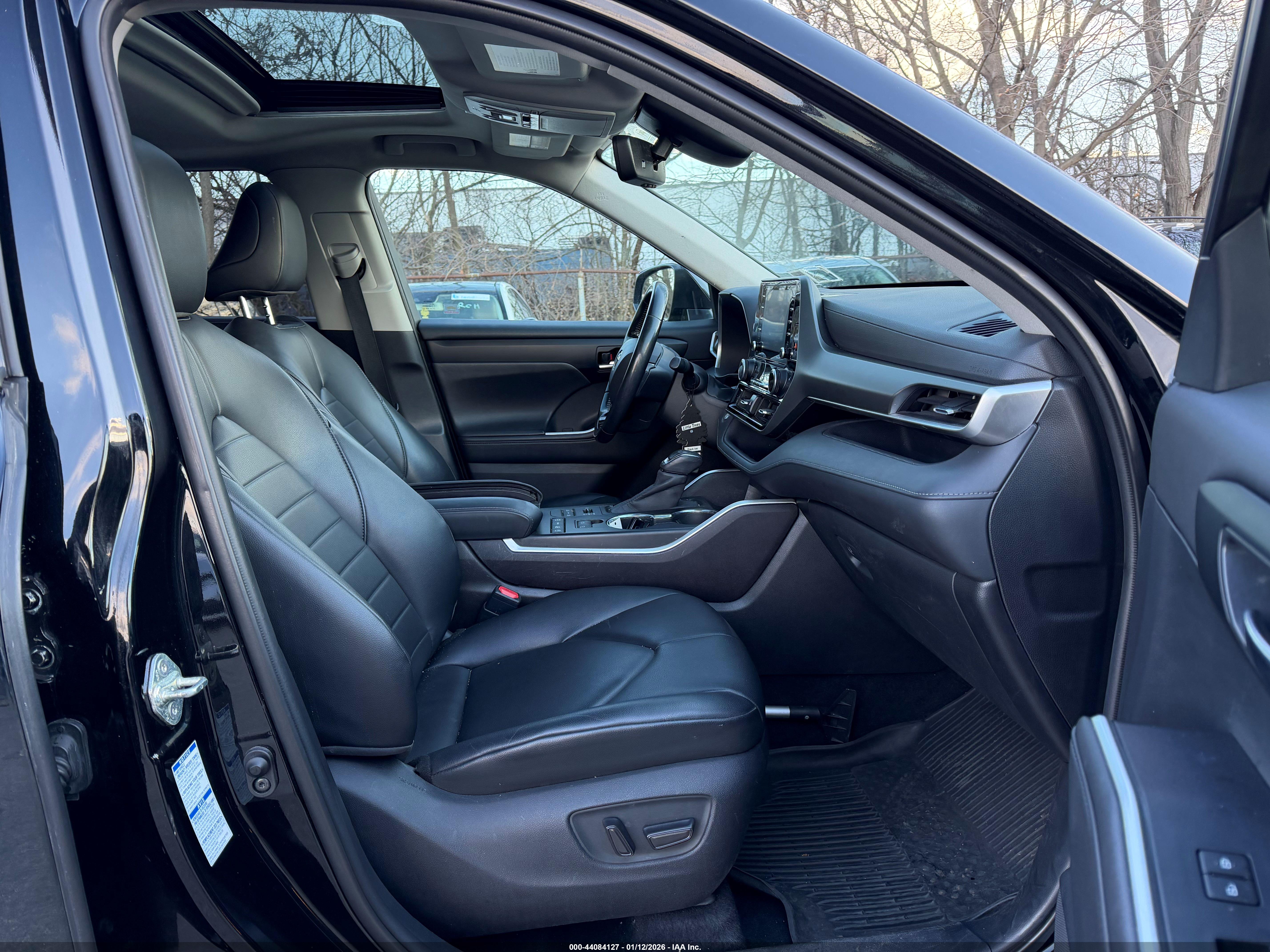 TOYOTA HIGHLANDER image 5
