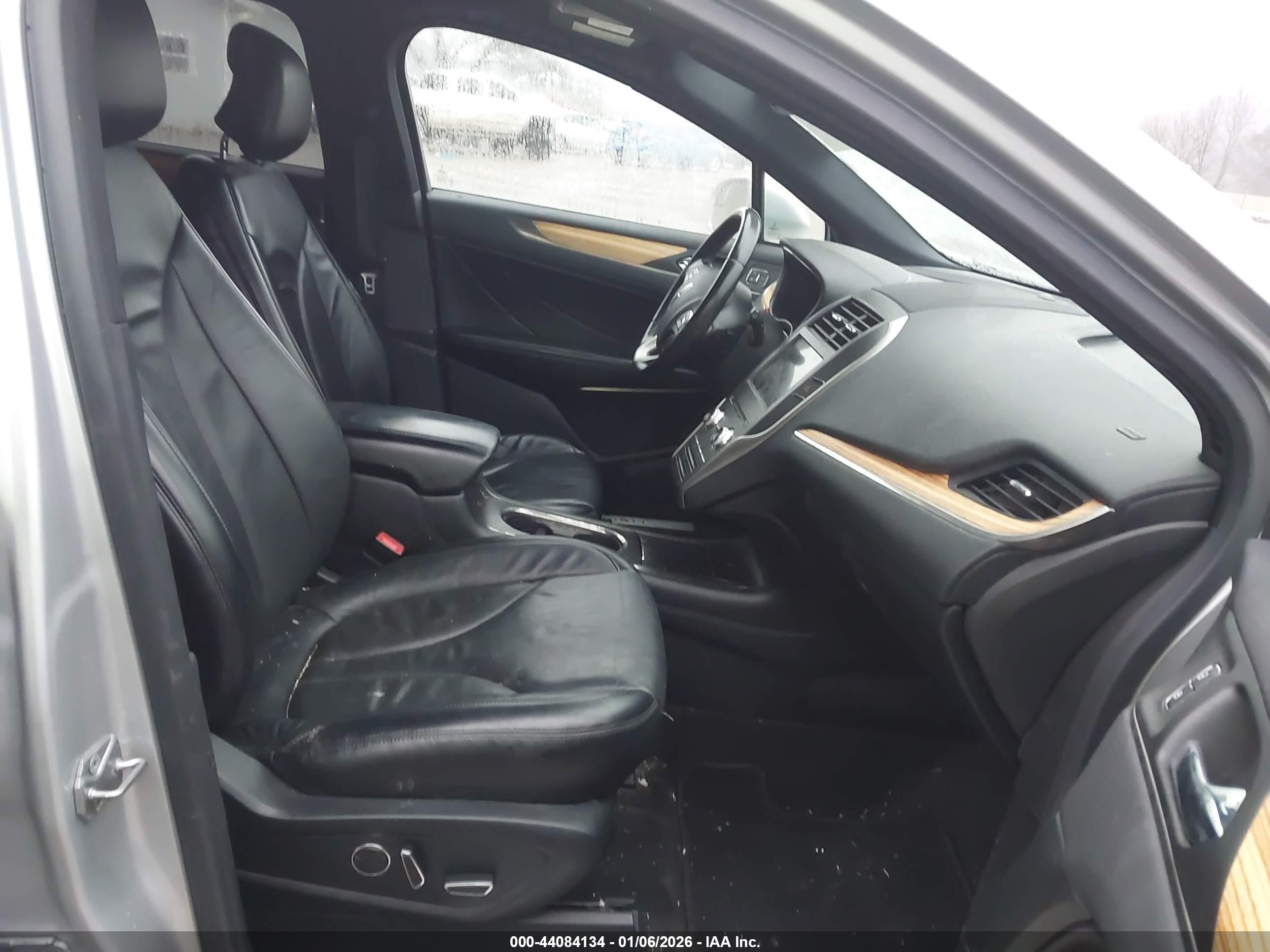 LINCOLN MKC image 5