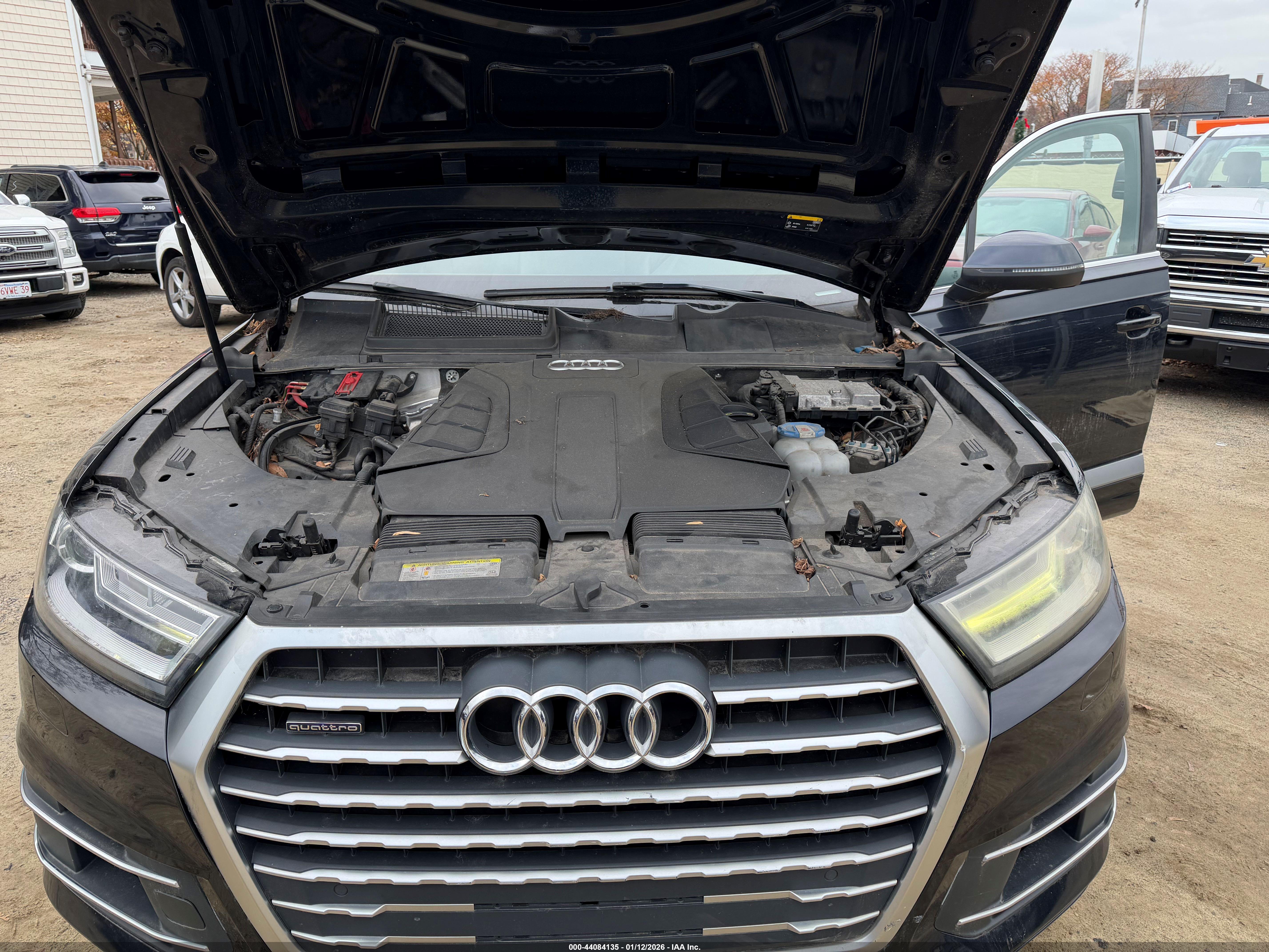 AUDI Q7 image 10