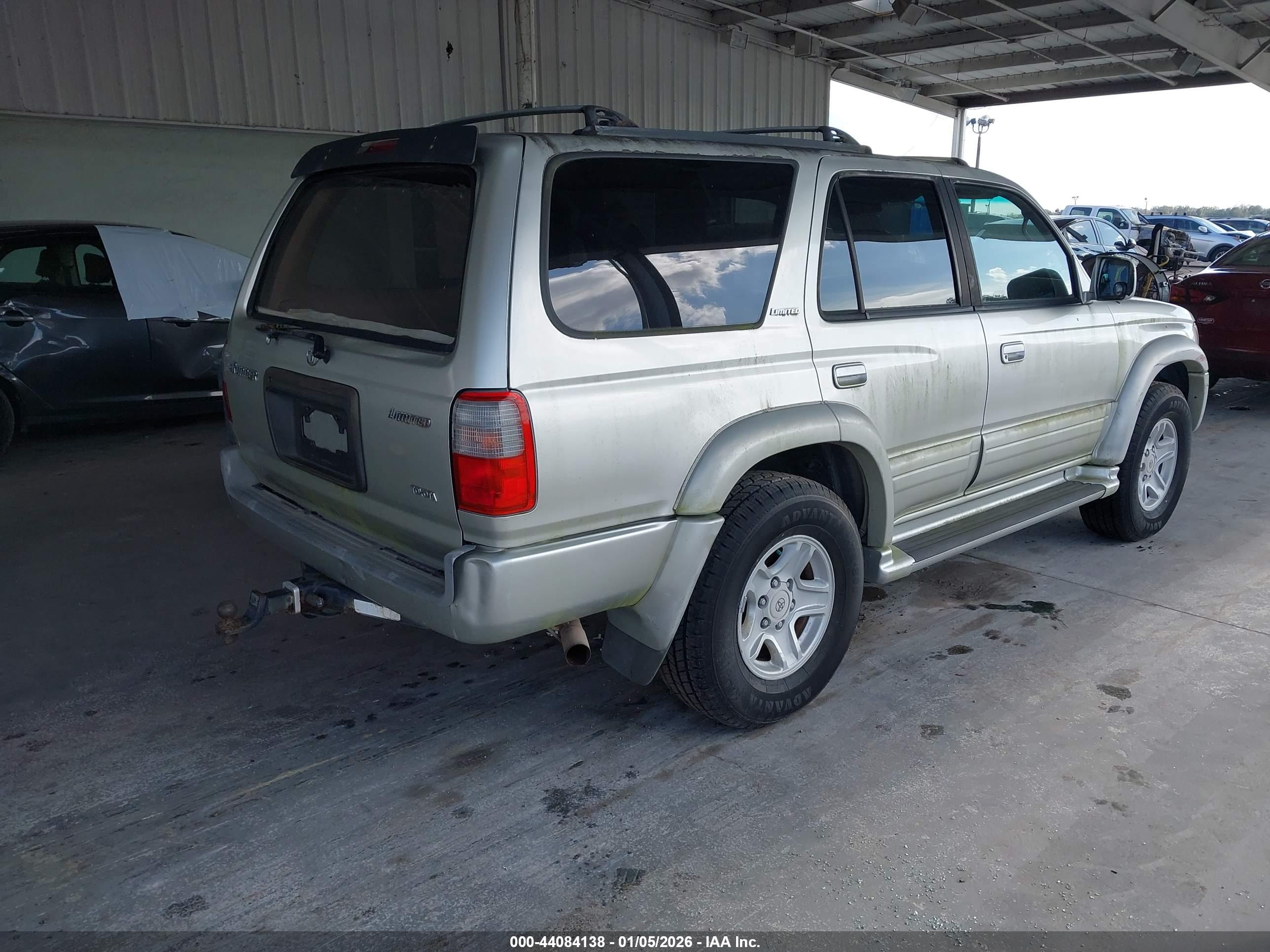 TOYOTA 4RUNNER image 4