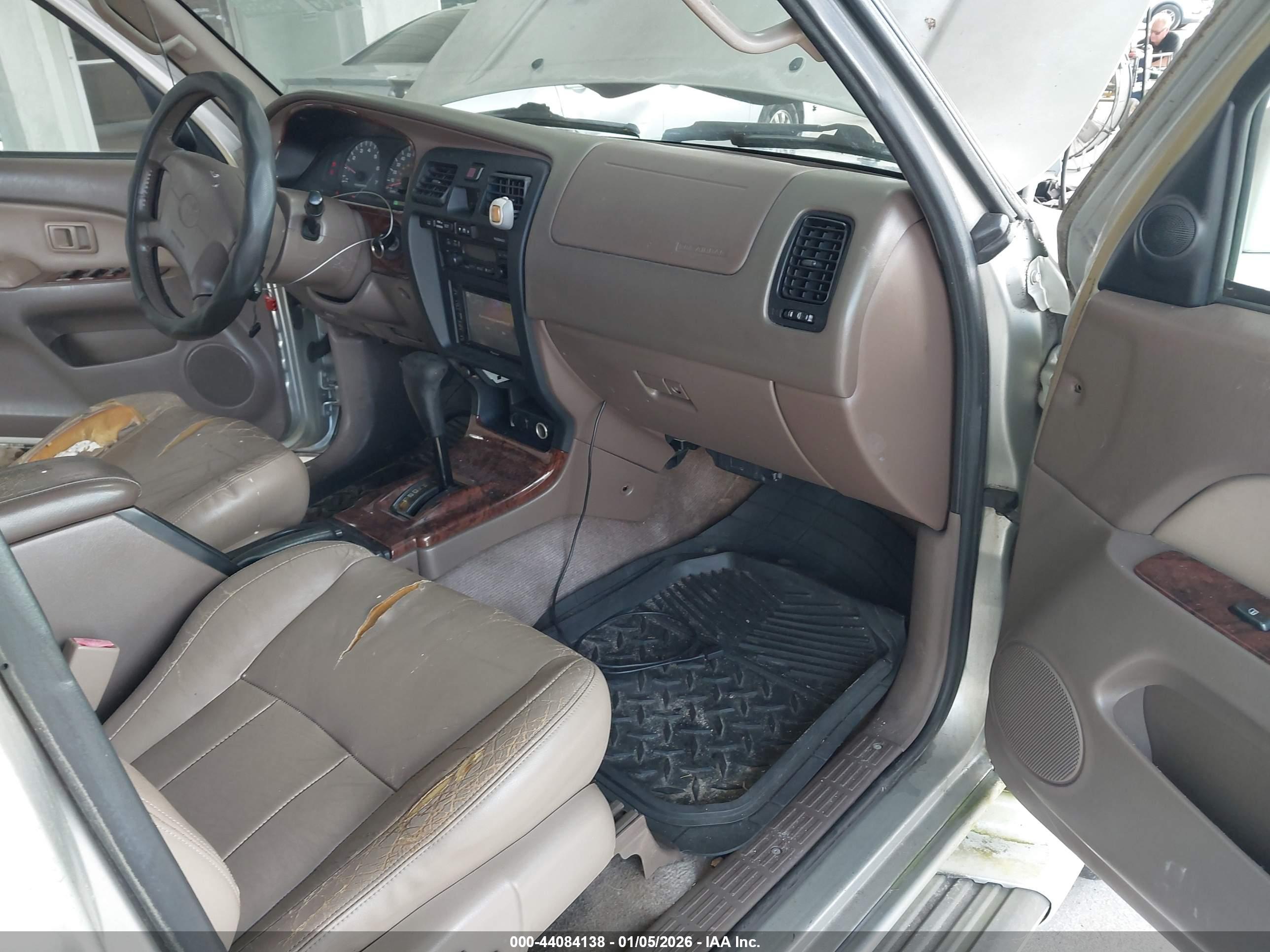 TOYOTA 4RUNNER image 5