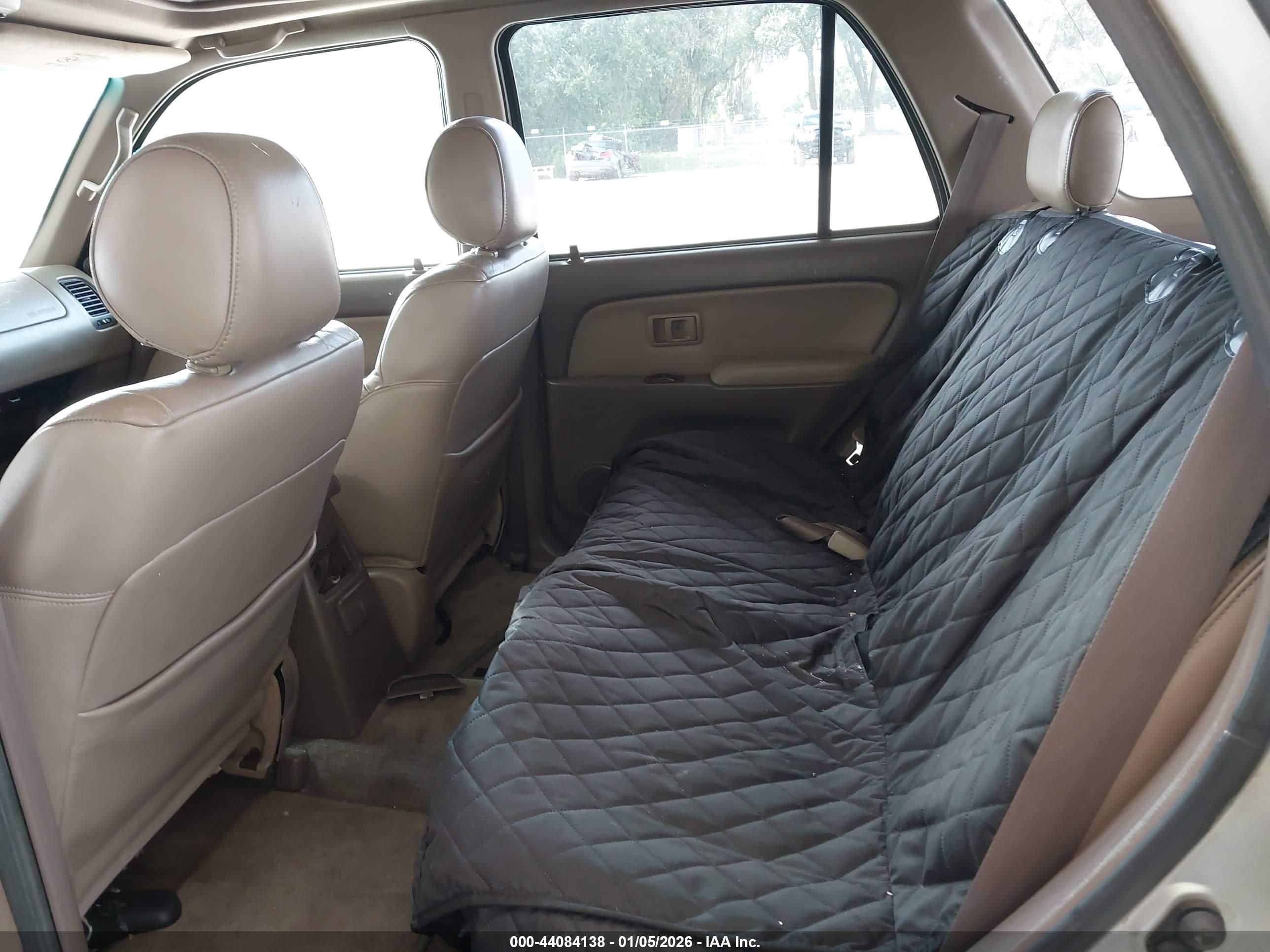 TOYOTA 4RUNNER image 8