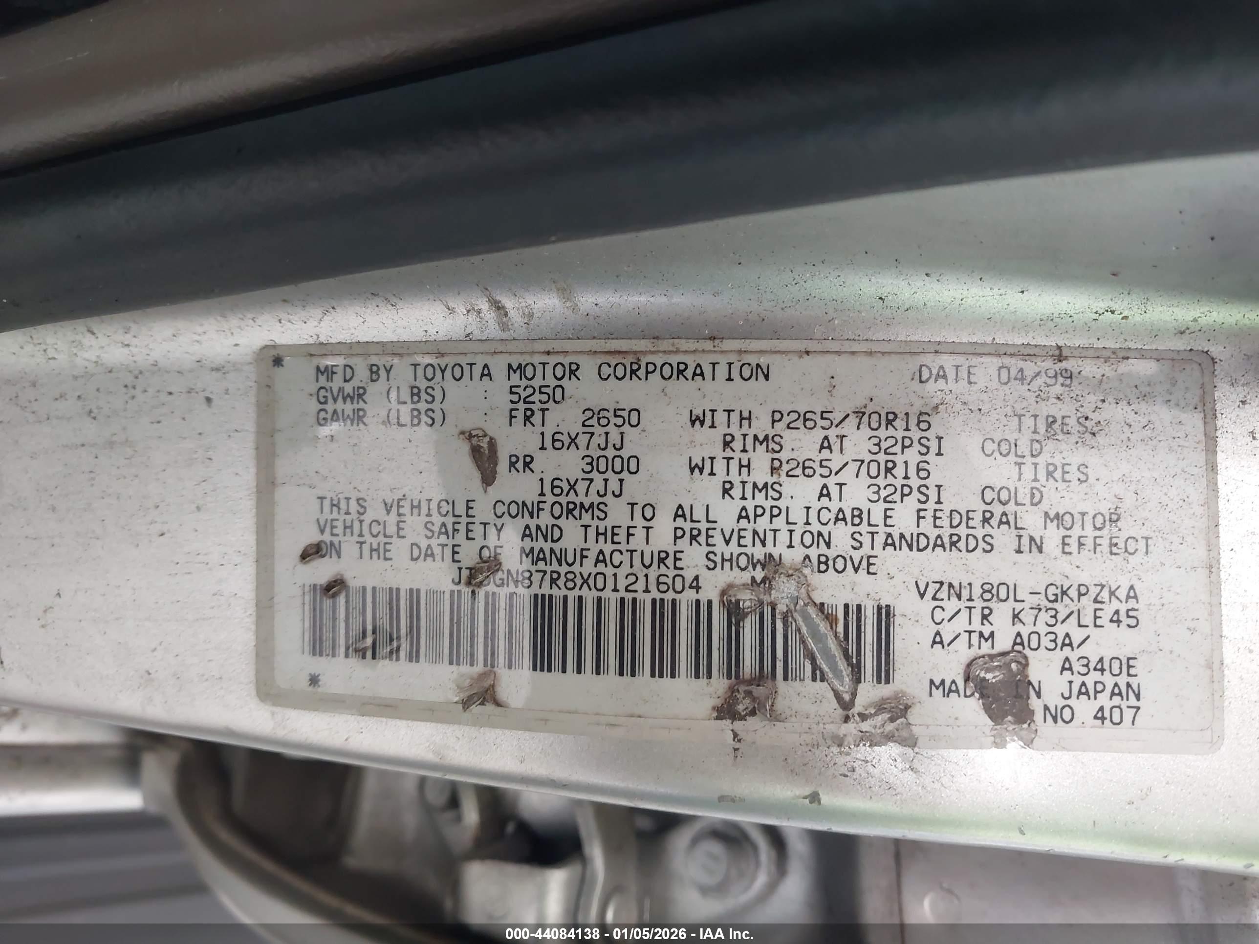 TOYOTA 4RUNNER image 9