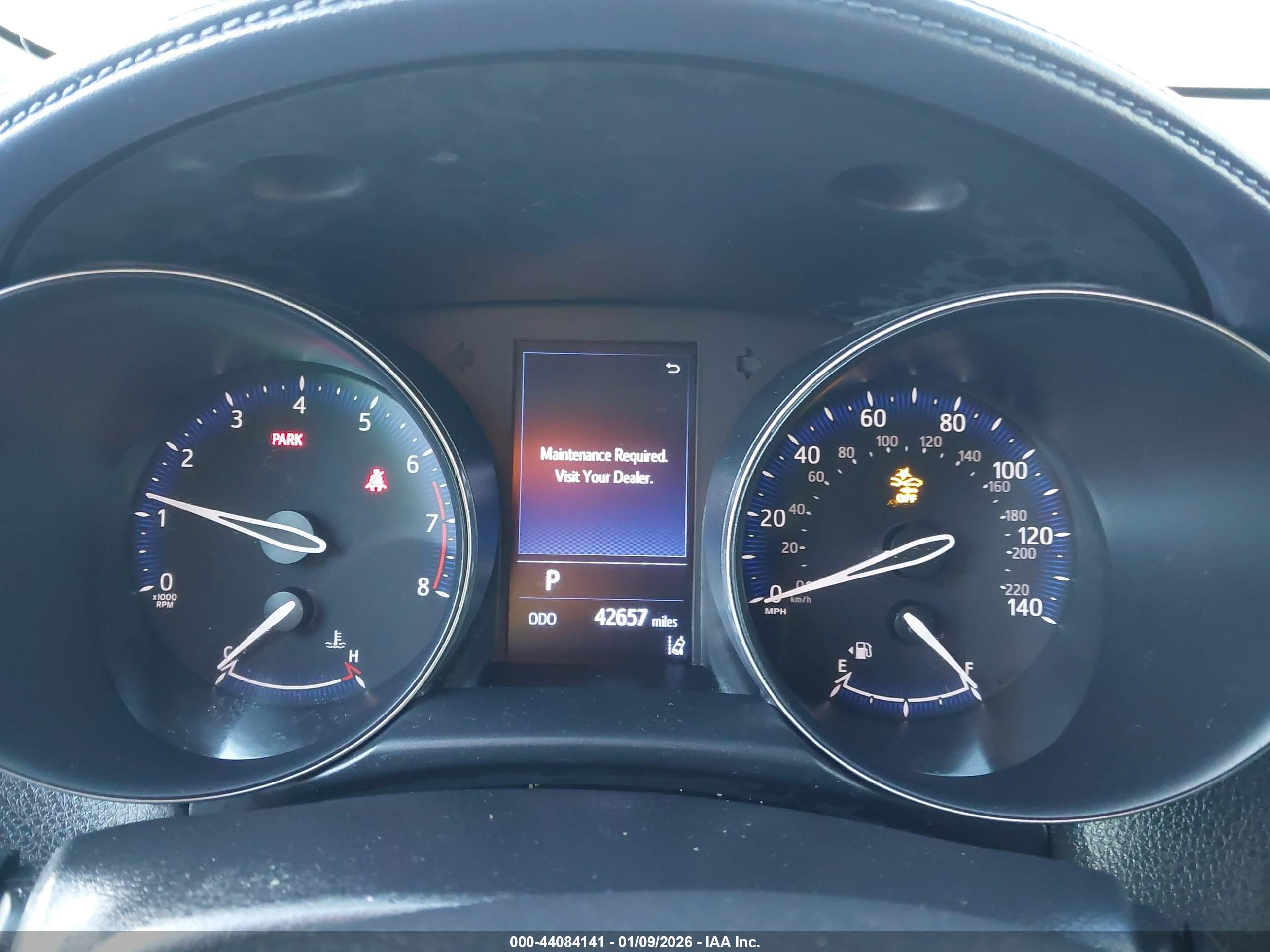 TOYOTA C-HR image 7