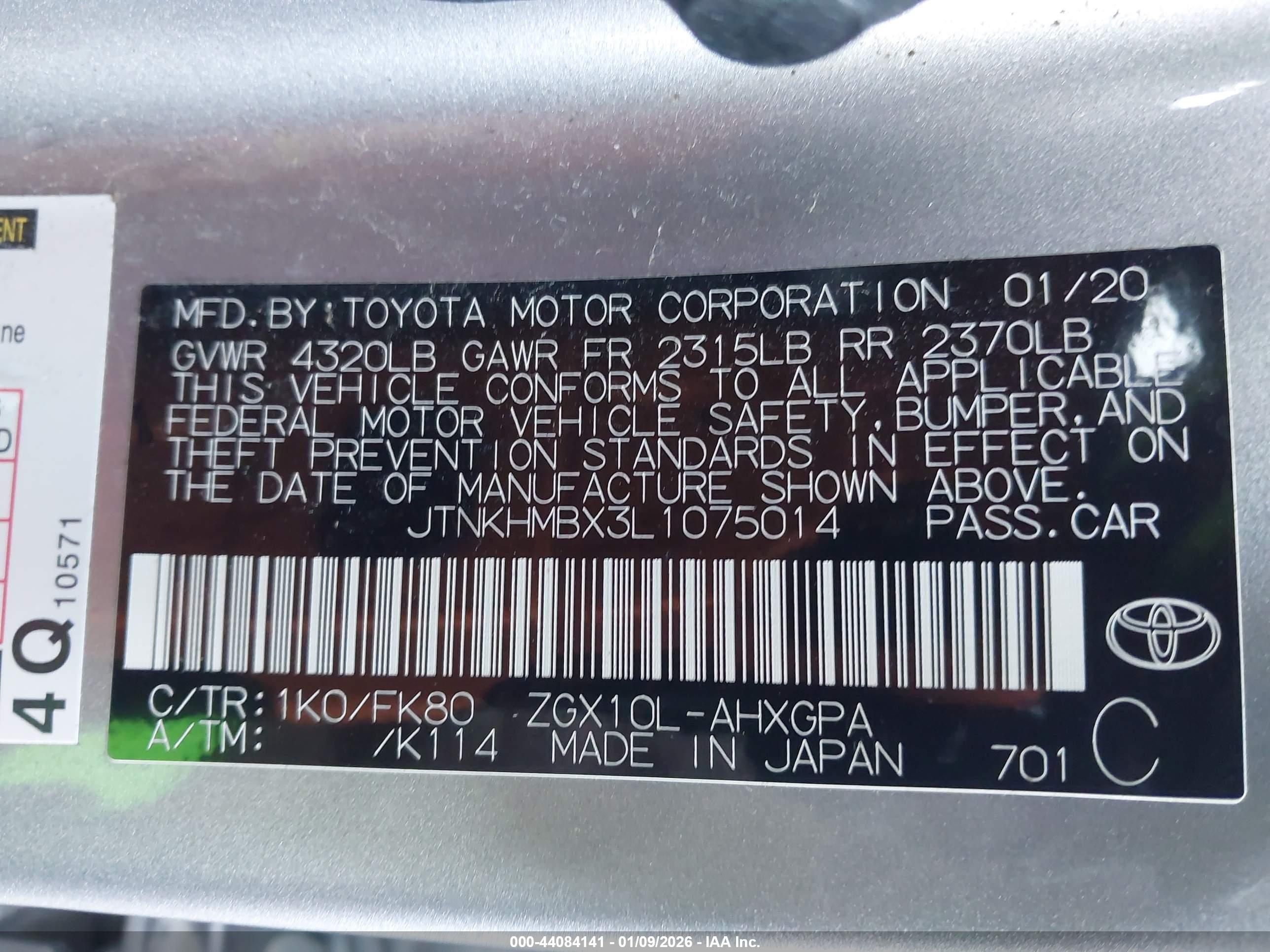 TOYOTA C-HR image 9