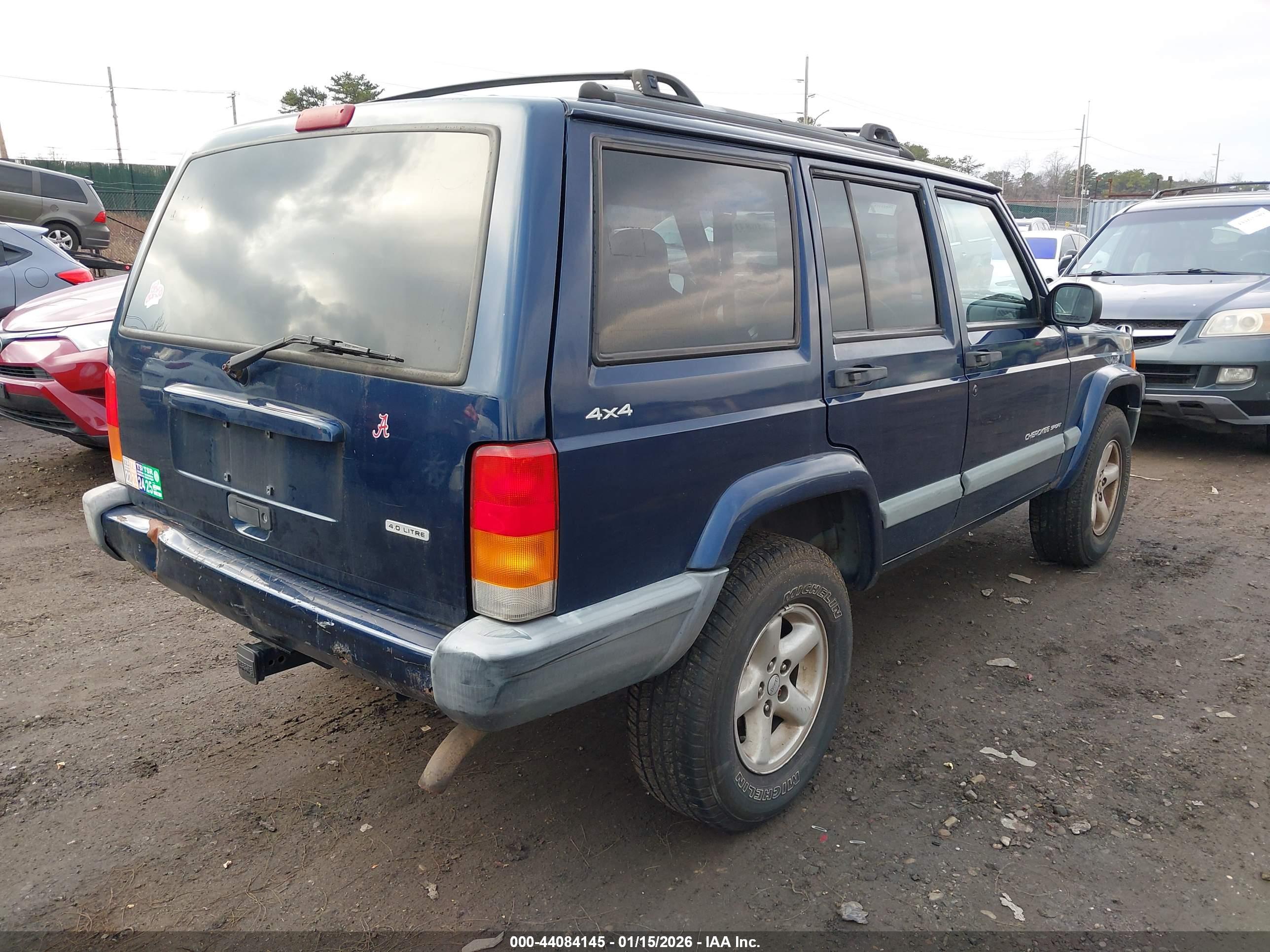 JEEP CHEROKEE image 4